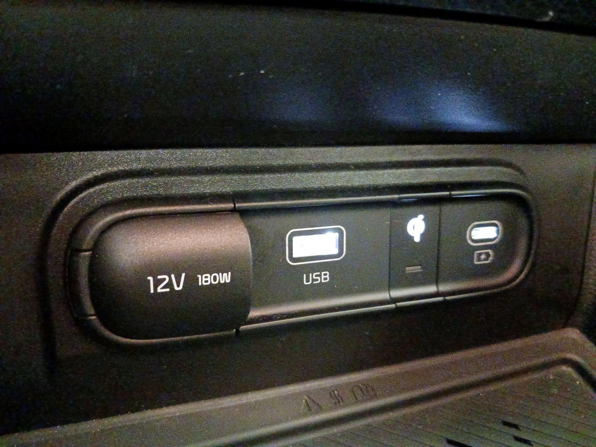 Thumbnail: 2023 Kia Sportage - 19