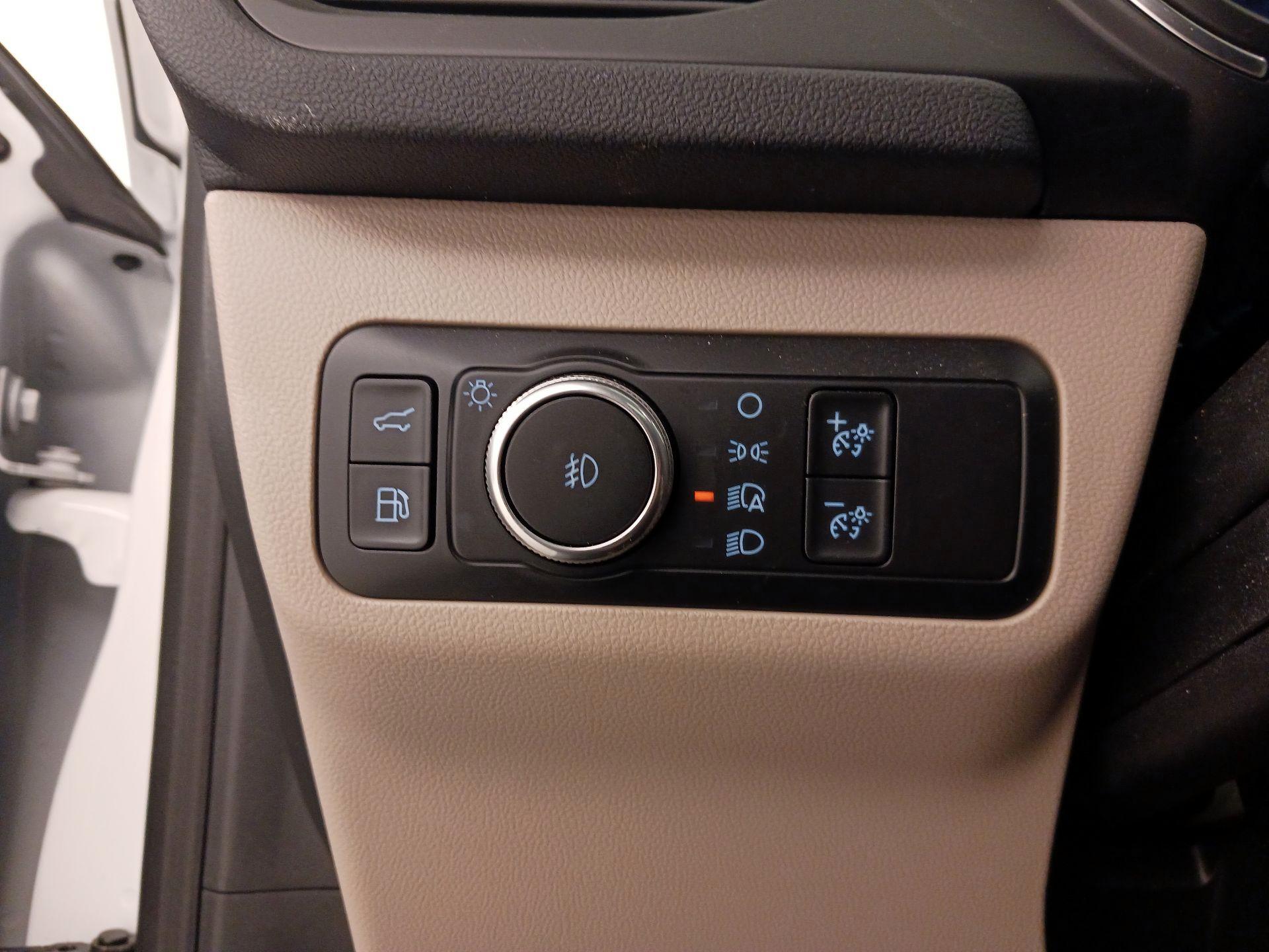 Thumbnail: 2020 Ford Escape - 13