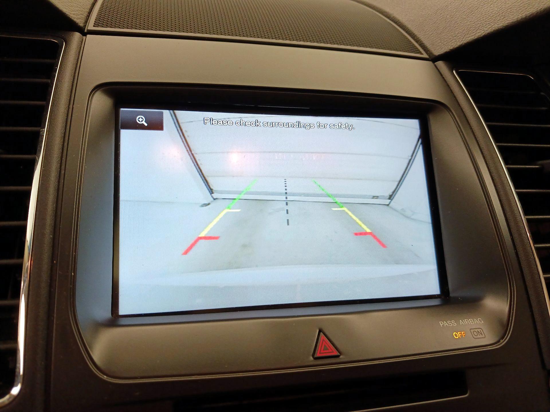 Thumbnail: 2015 Ford Taurus - 15