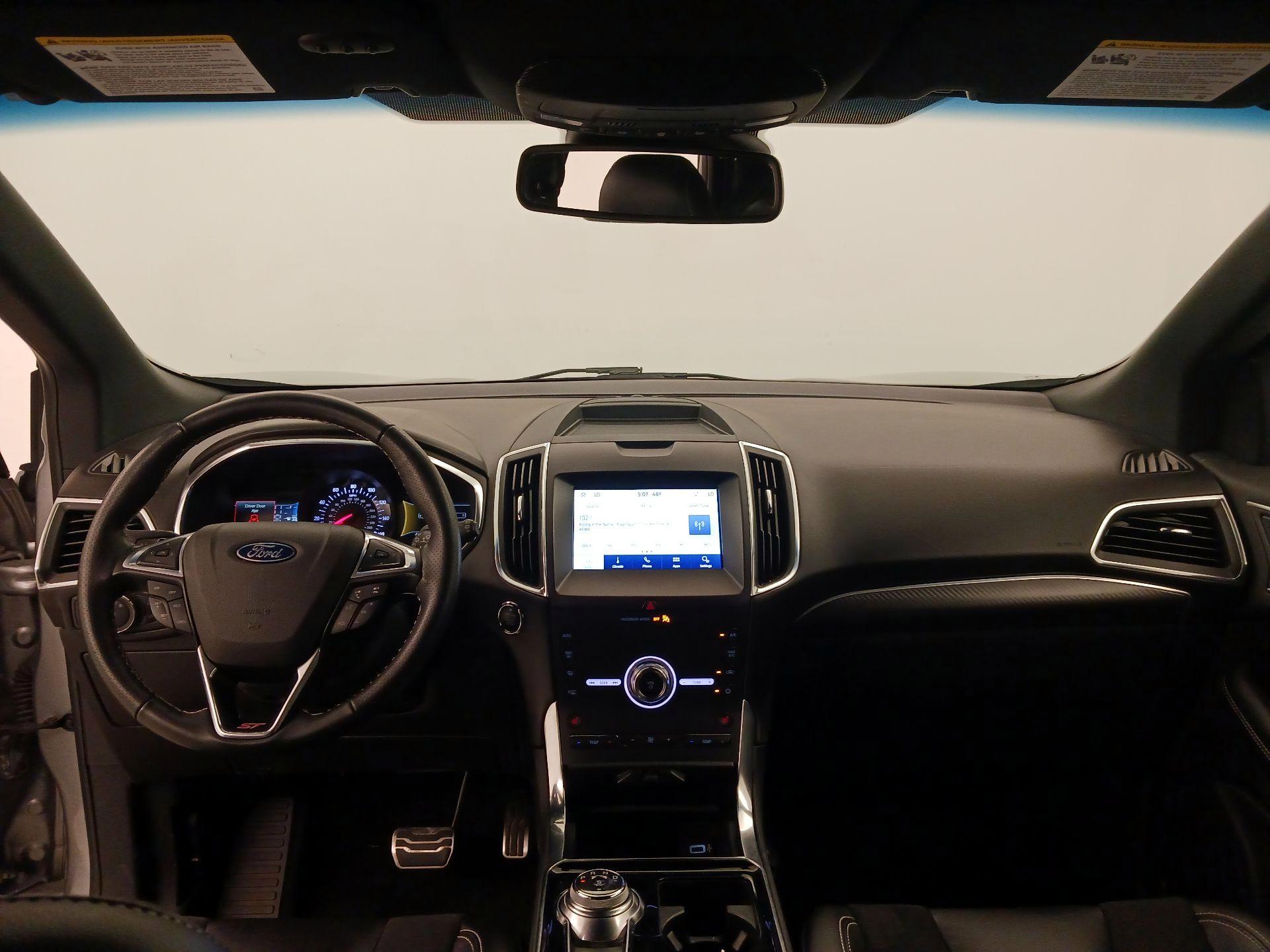 Thumbnail: 2020 Ford Edge - 9