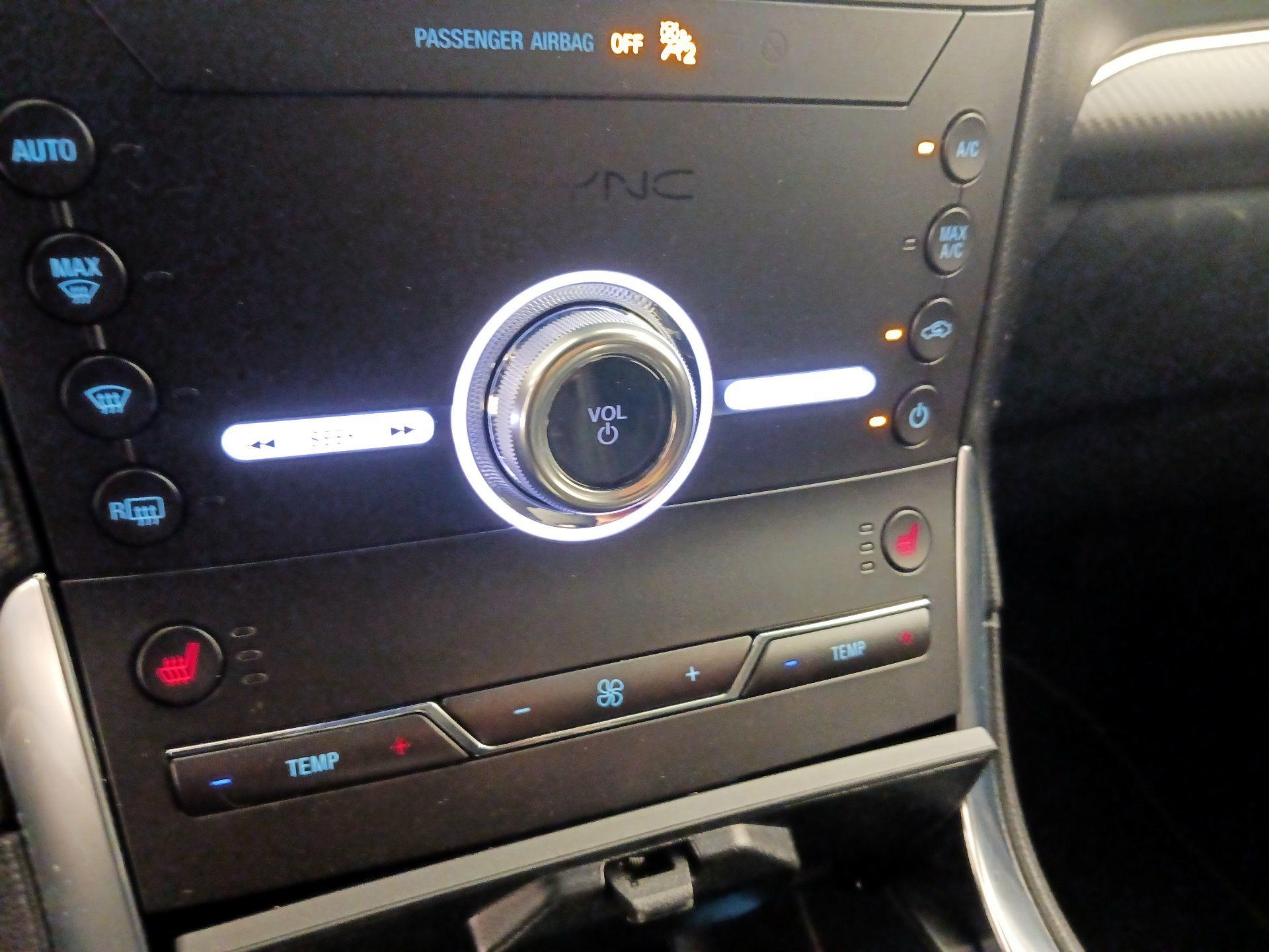 Thumbnail: 2020 Ford Edge - 16