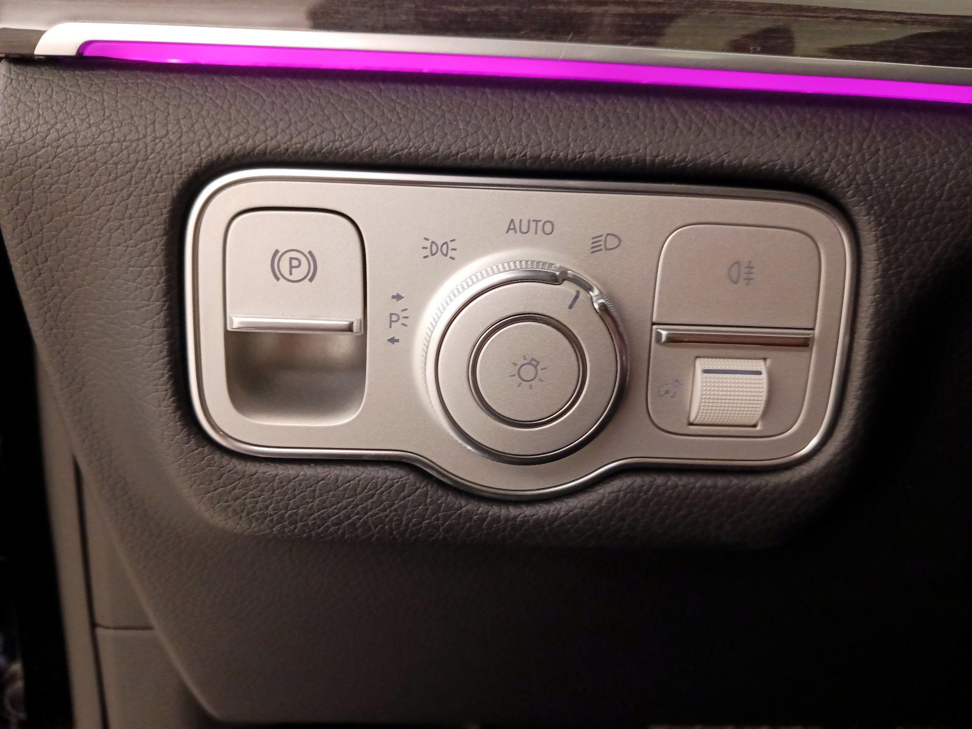 Thumbnail: 2020 Mercedes-Benz GLE - 13