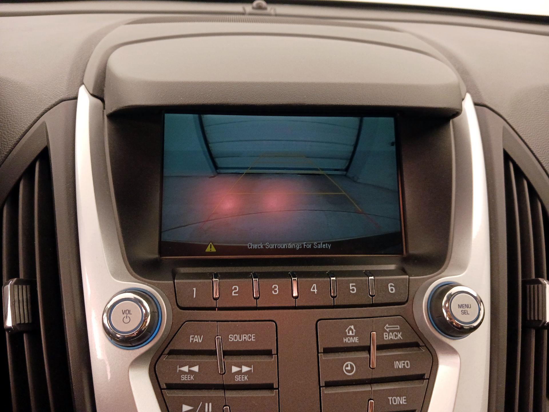 Thumbnail: 2015 Chevrolet Equinox - 14