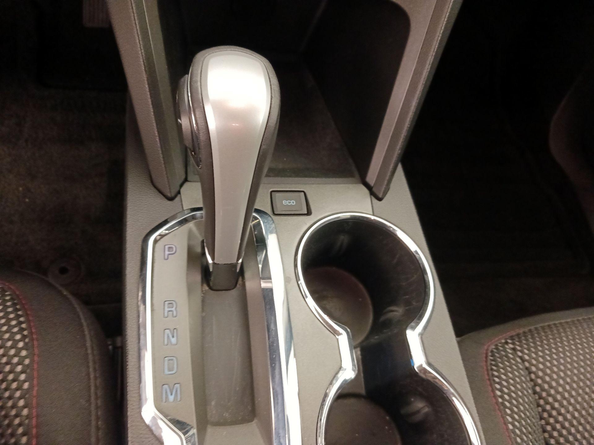 Thumbnail: 2015 Chevrolet Equinox - 17