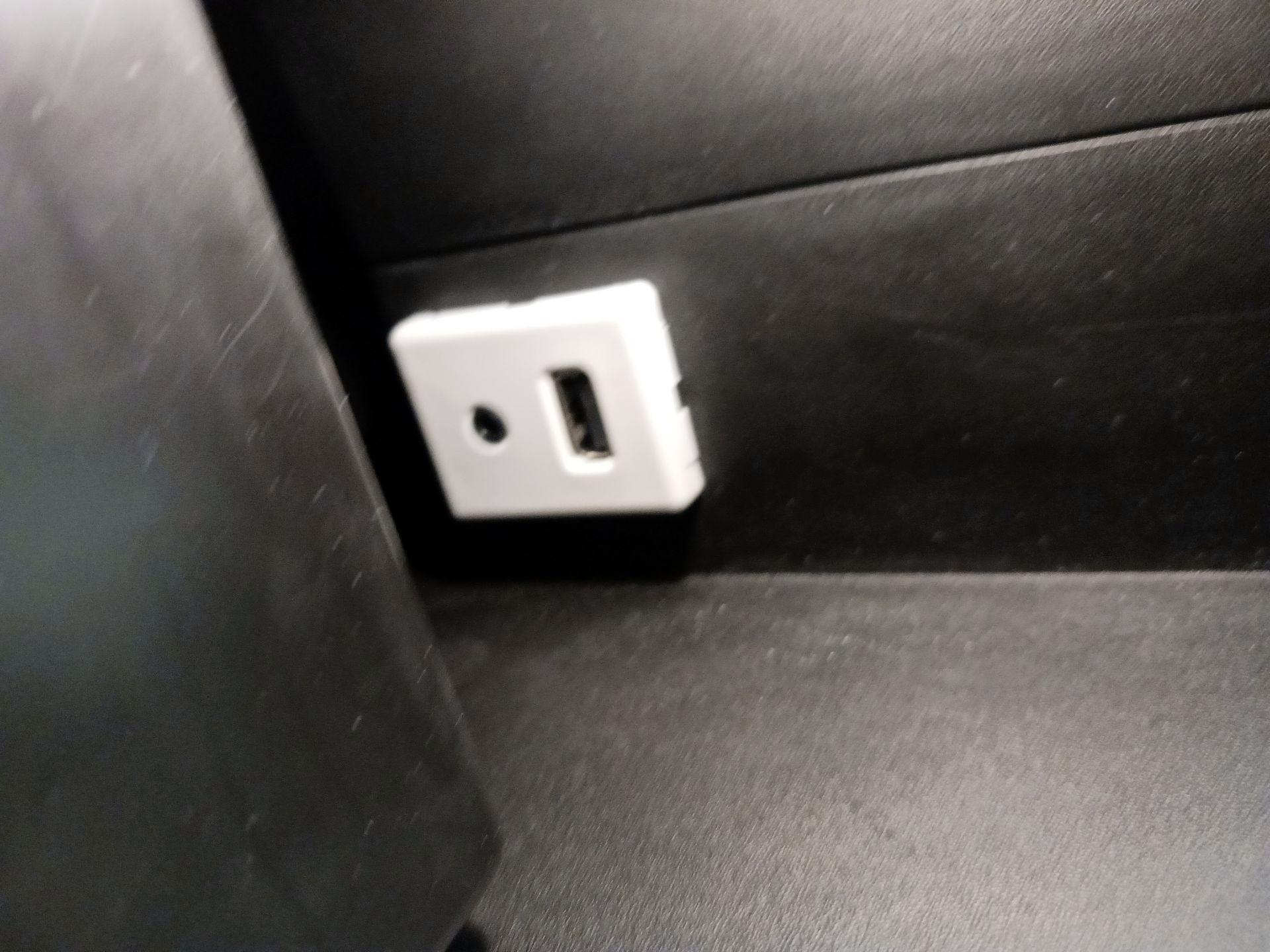 Thumbnail: 2015 Chevrolet Equinox - 18