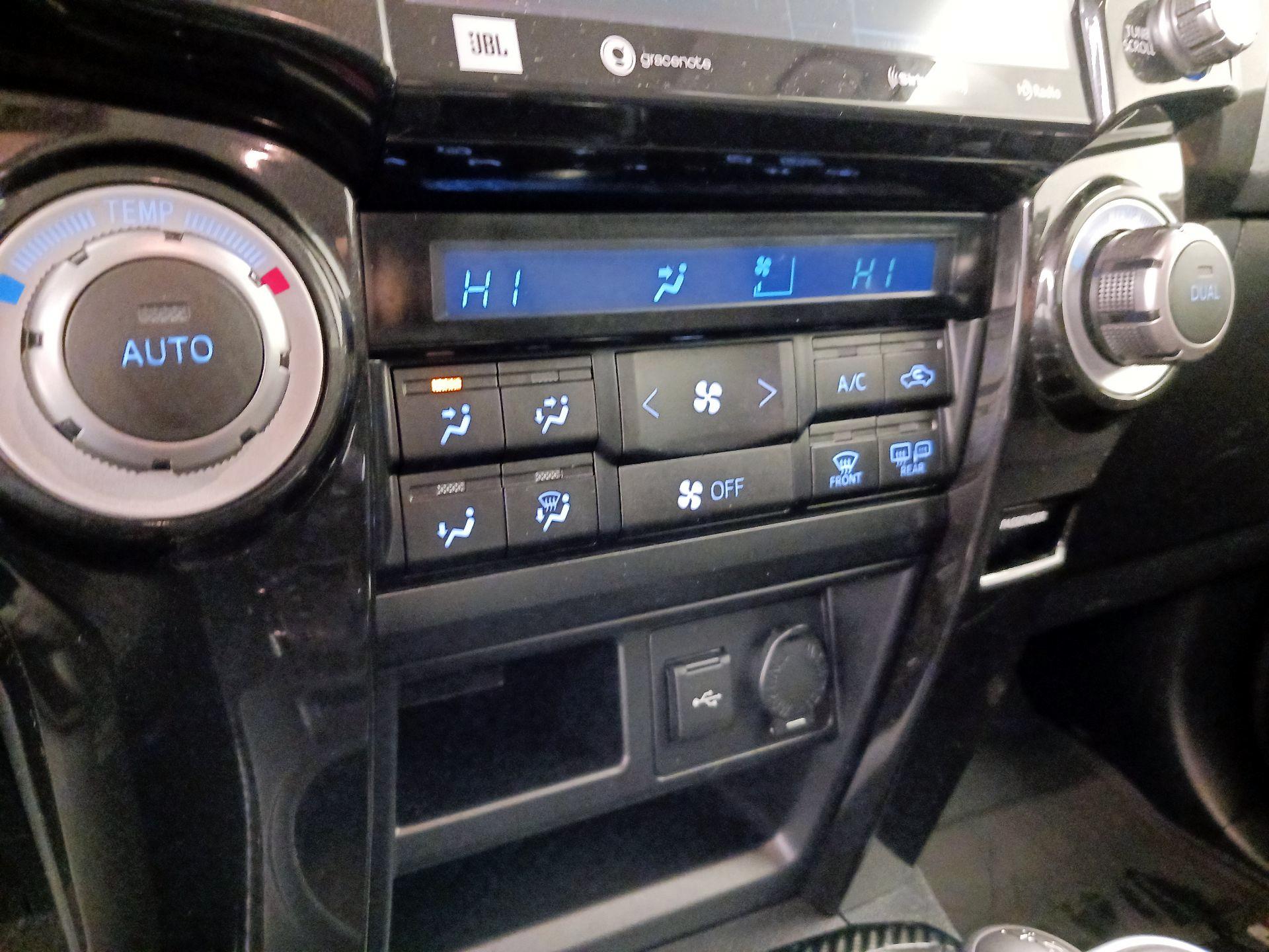 Thumbnail: 2022 Toyota 4Runner - 17