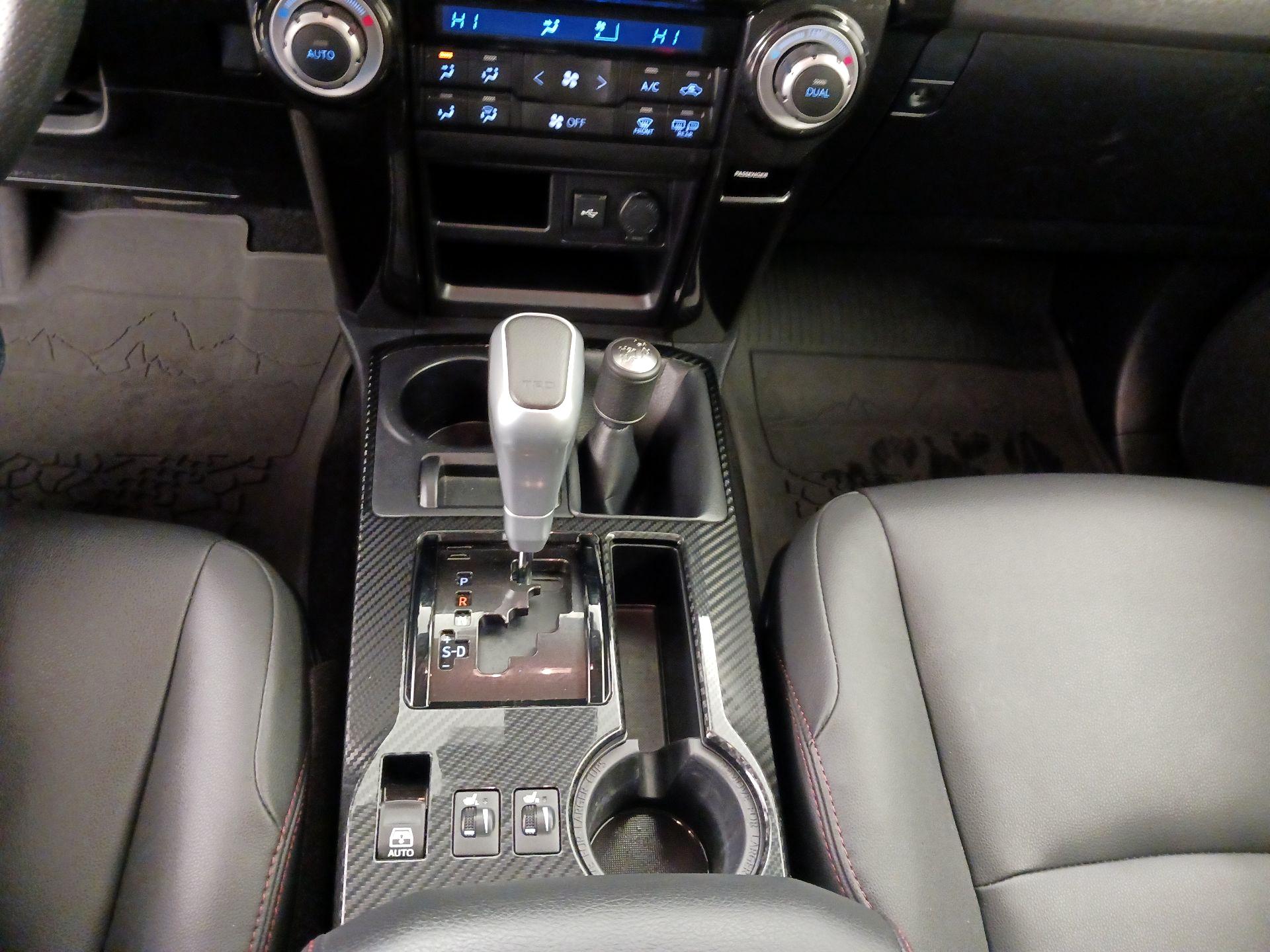 Thumbnail: 2022 Toyota 4Runner - 18