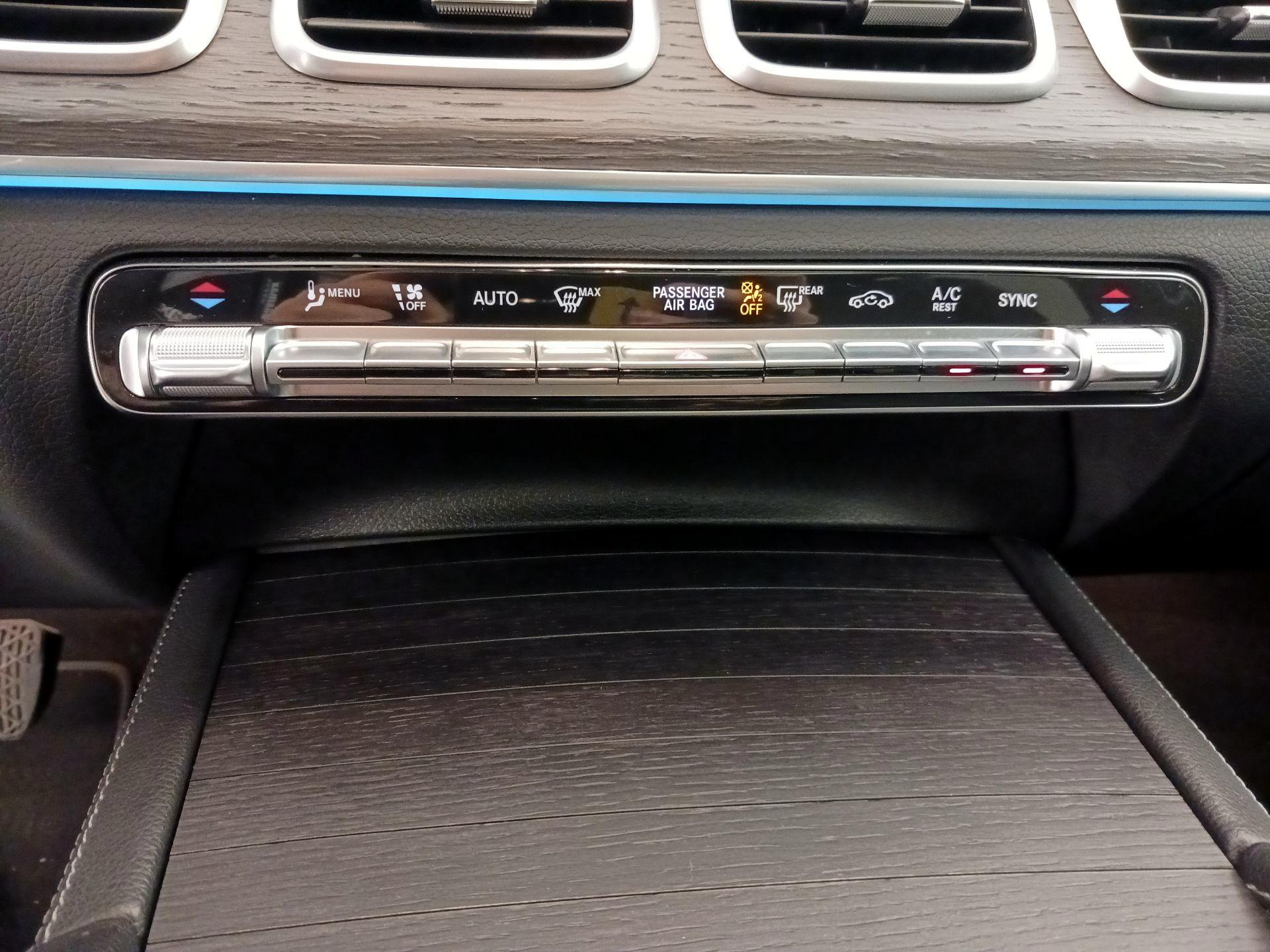 Thumbnail: 2022 Mercedes-Benz GLE - 17