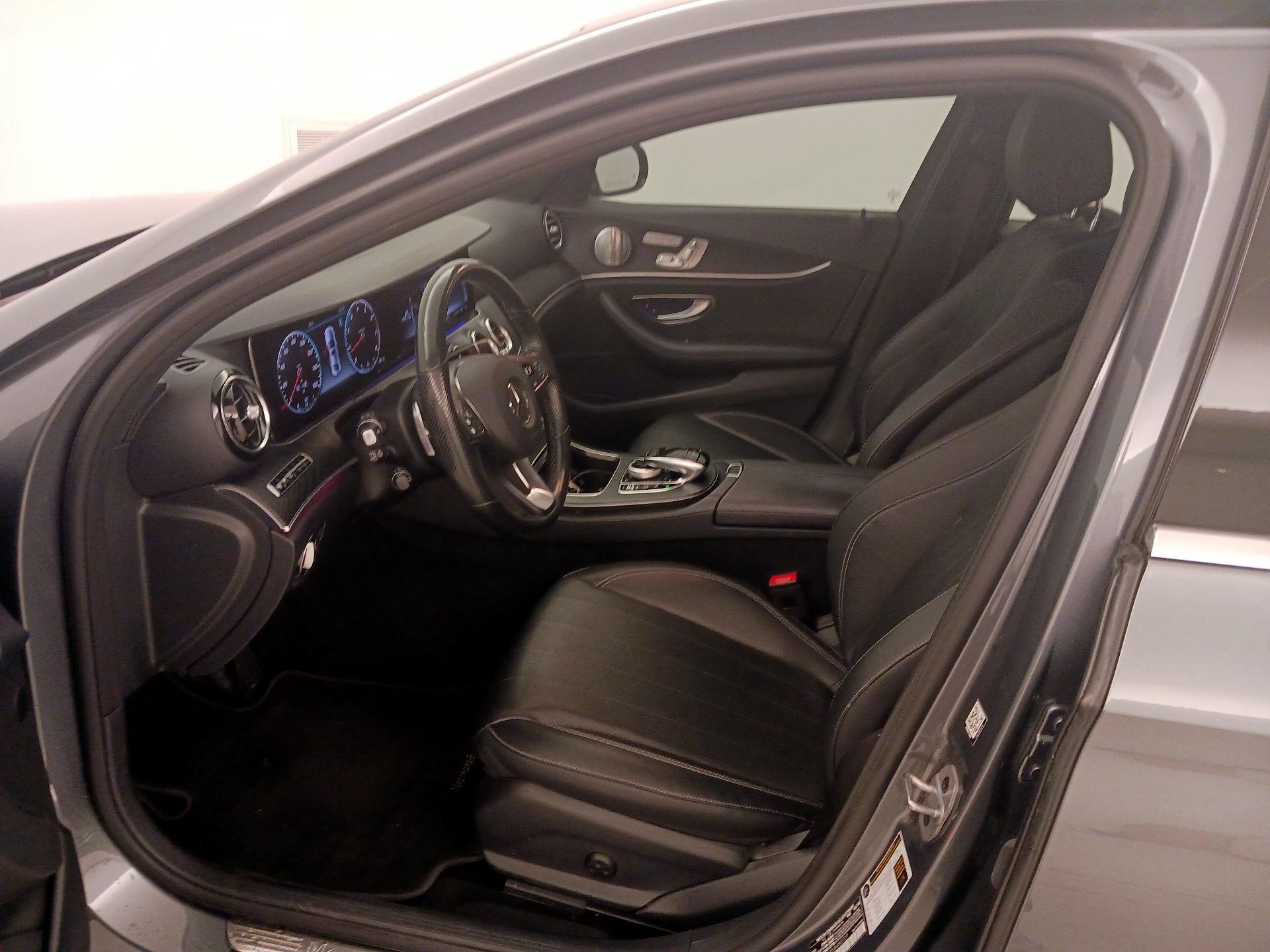 Thumbnail: 2018 Mercedes-Benz E-Class - 11