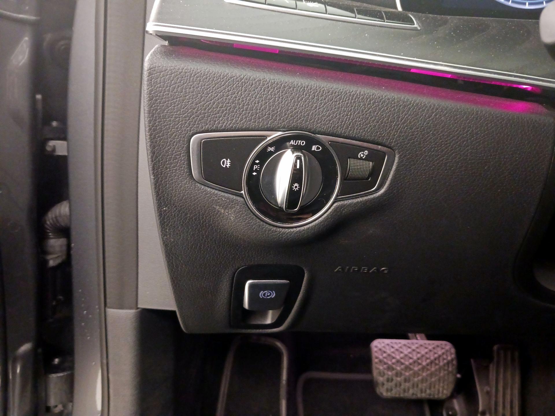 Thumbnail: 2018 Mercedes-Benz E-Class - 13