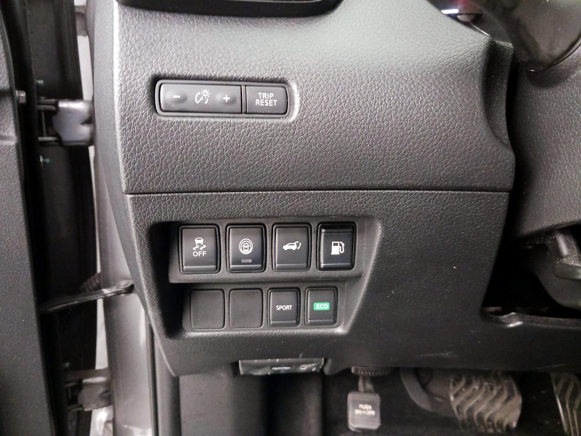 Thumbnail: 2019 Nissan Rogue - 13