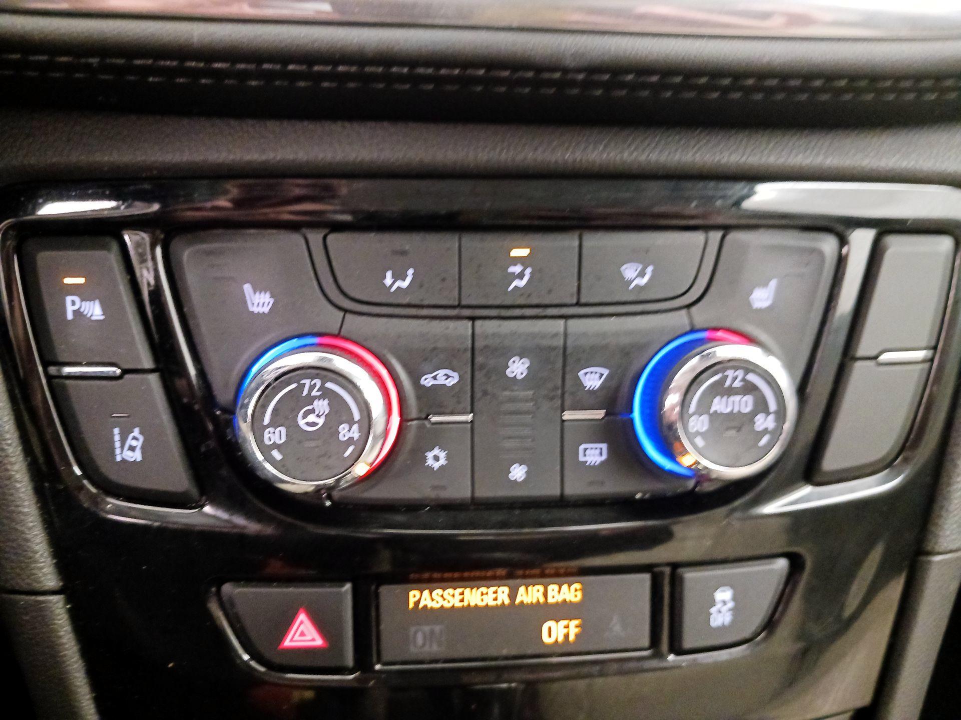 Thumbnail: 2019 Buick Encore - 17