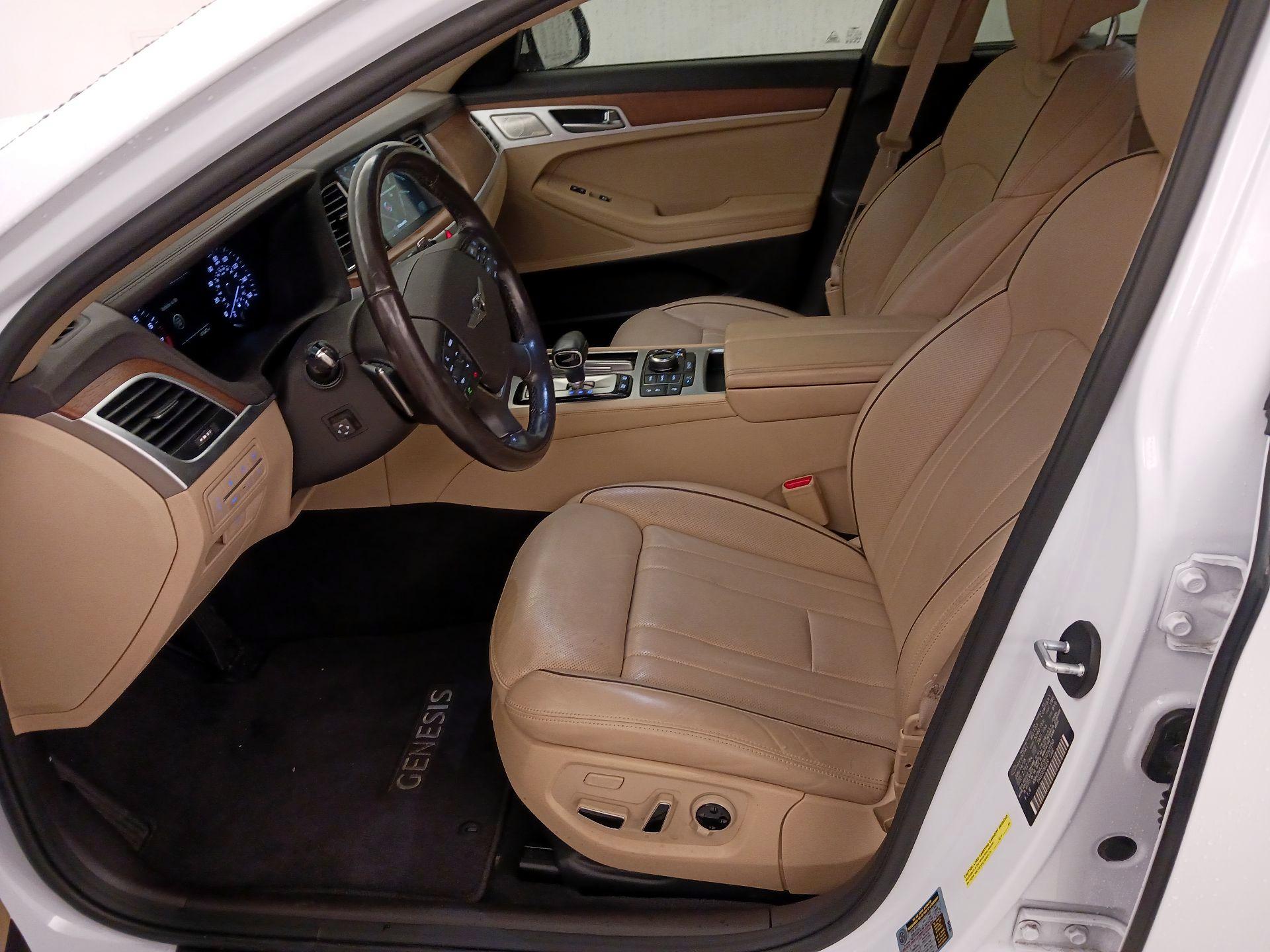 Thumbnail: 2019 Genesis G80 - 11