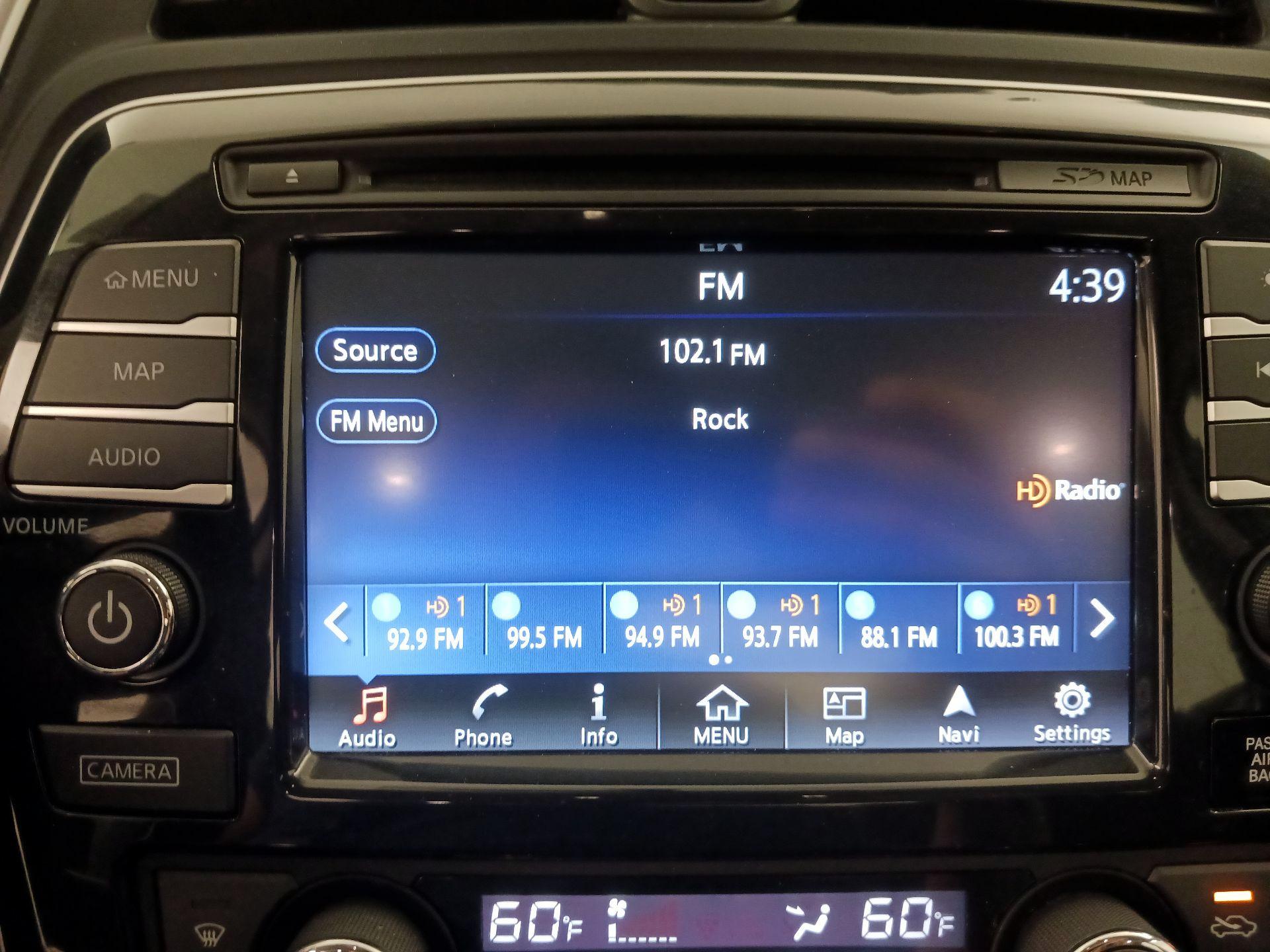 Thumbnail: 2016 Nissan Maxima - 16