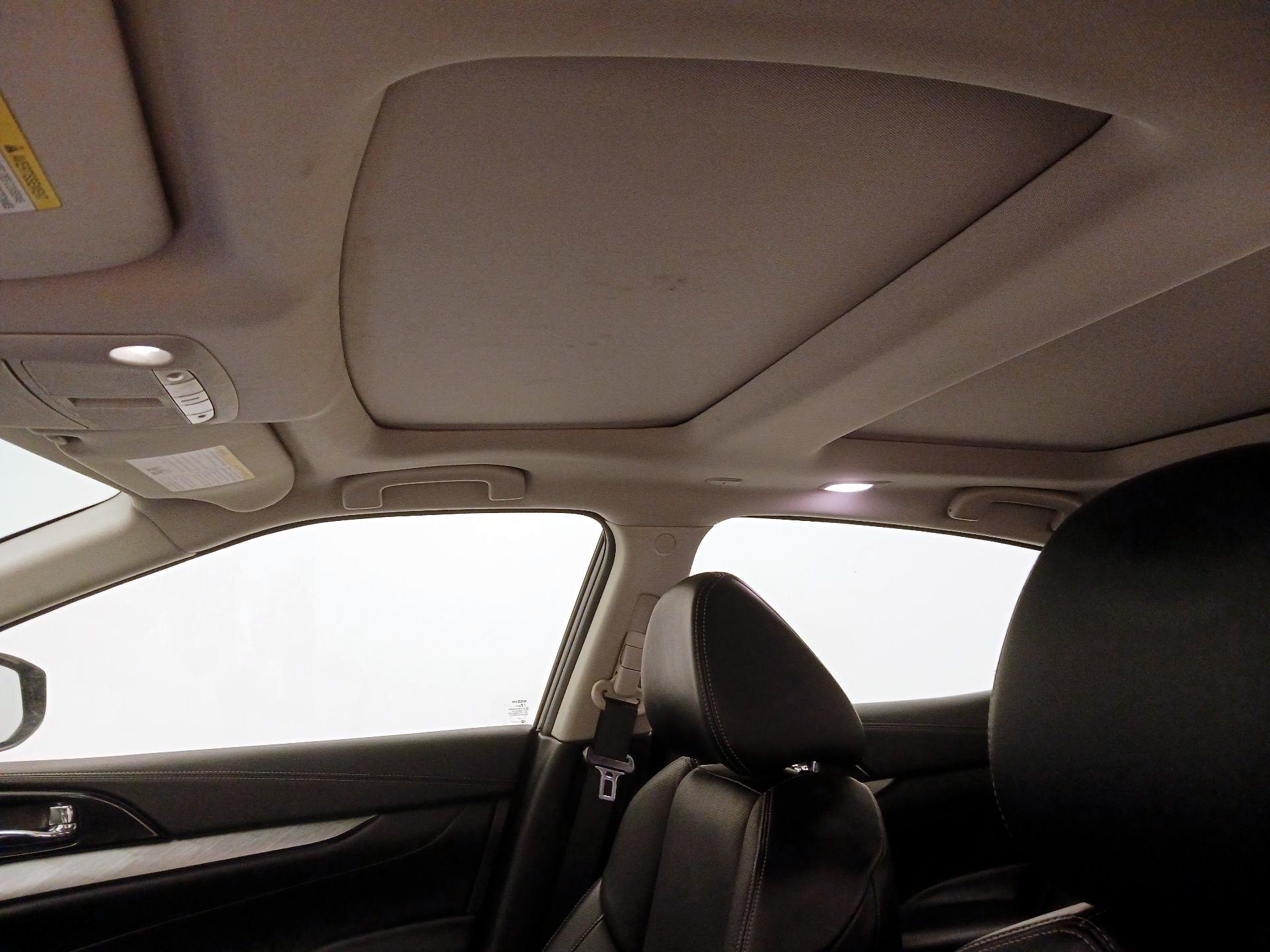 Thumbnail: 2016 Nissan Maxima - 20