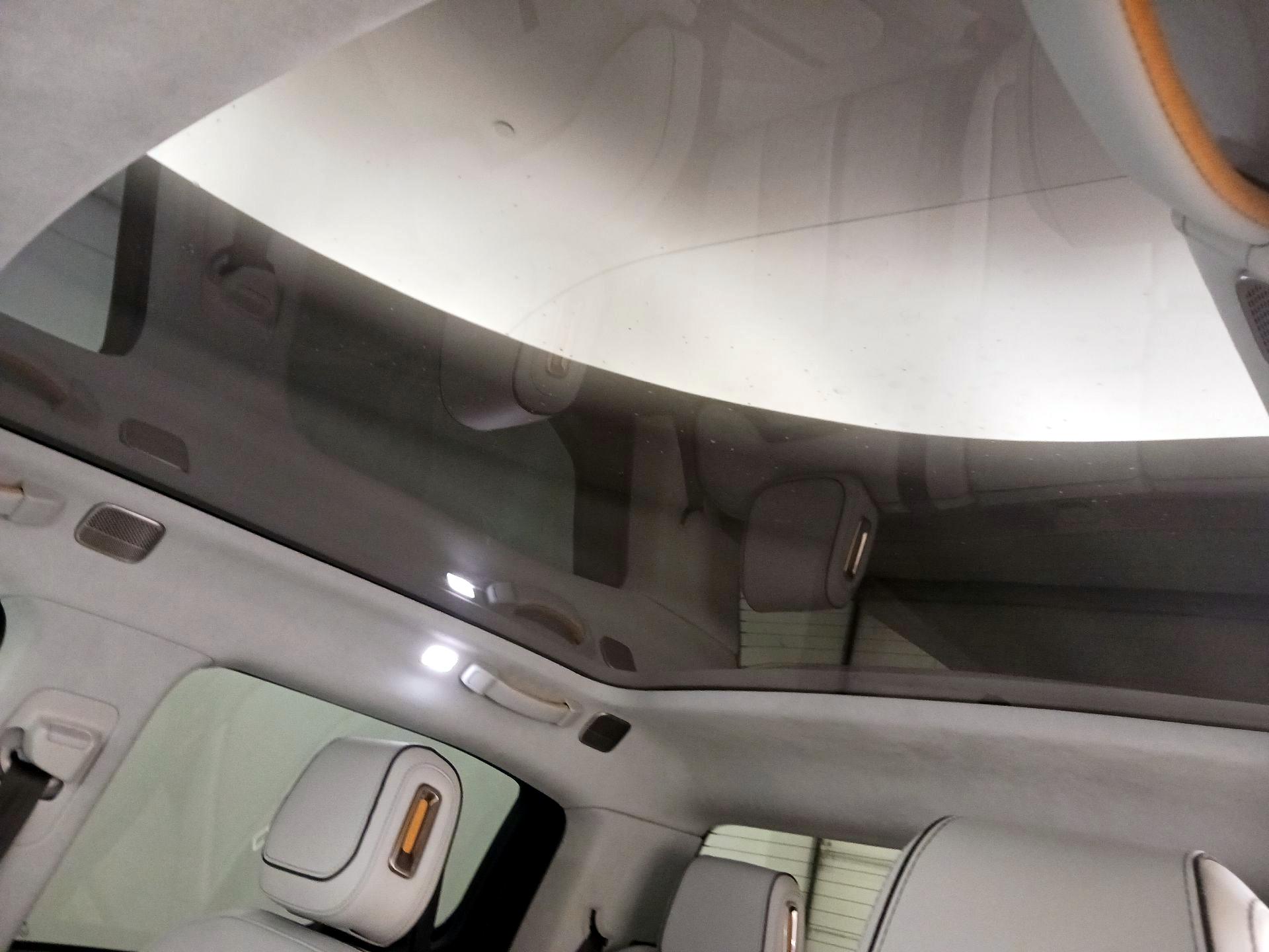 Thumbnail: 2023 Rivian R1T - 19