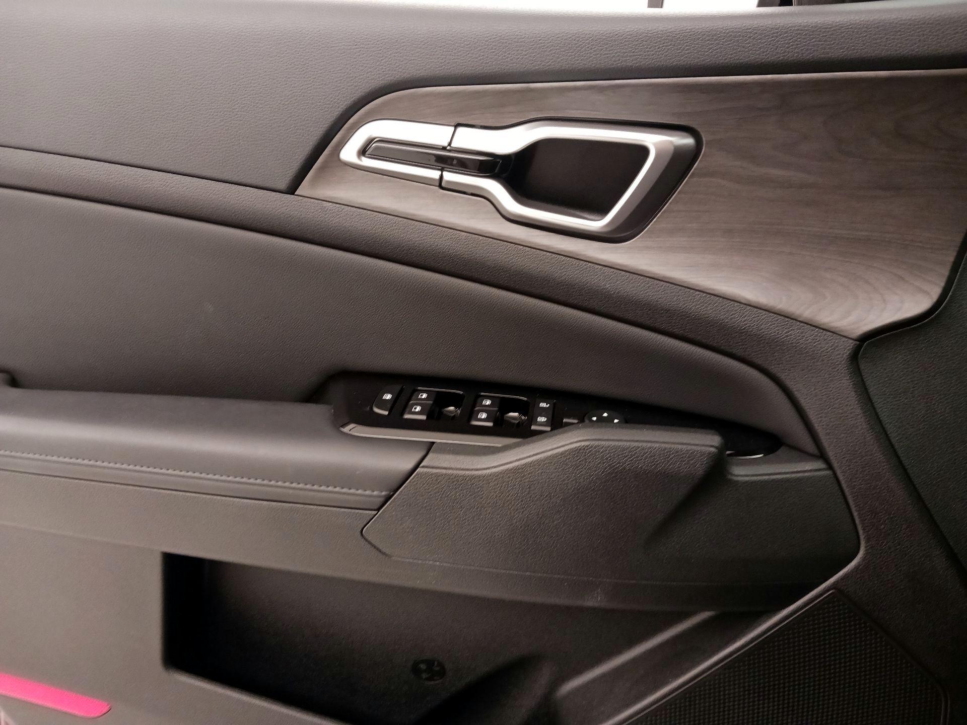 Thumbnail: 2023 Kia Sportage - 12