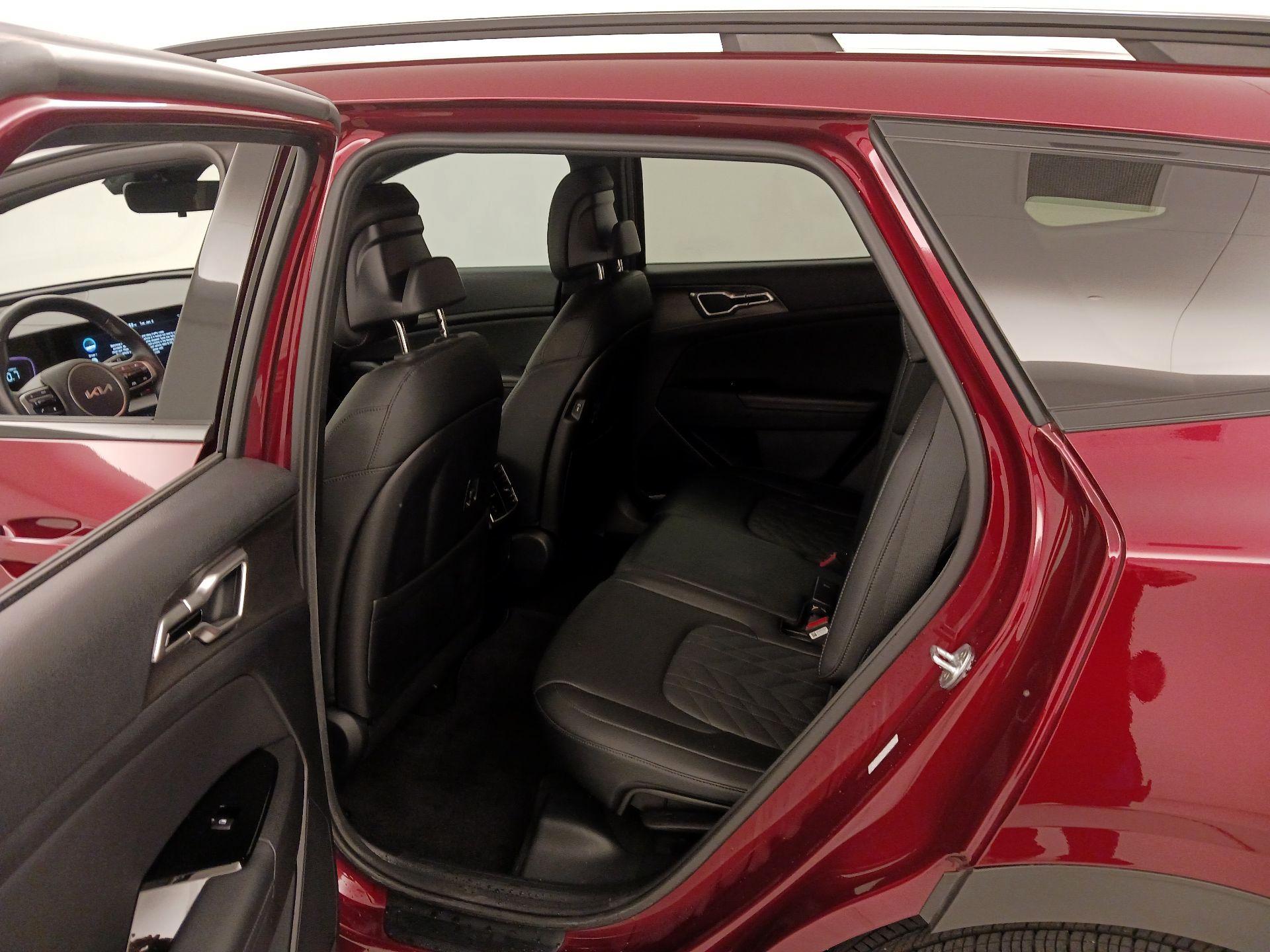 Thumbnail: 2023 Kia Sportage - 20