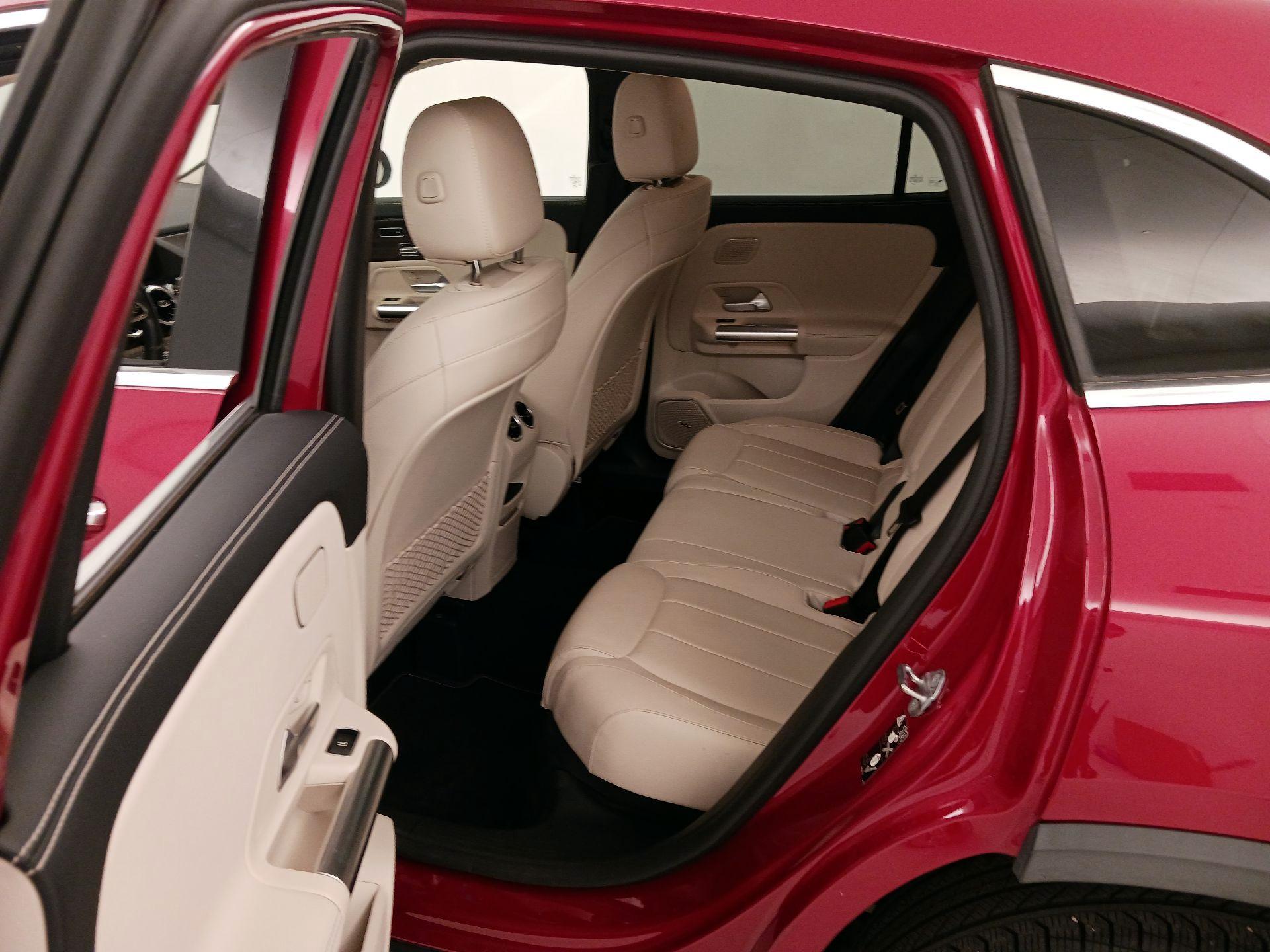 Thumbnail: 2021 Mercedes-Benz GLA - 19