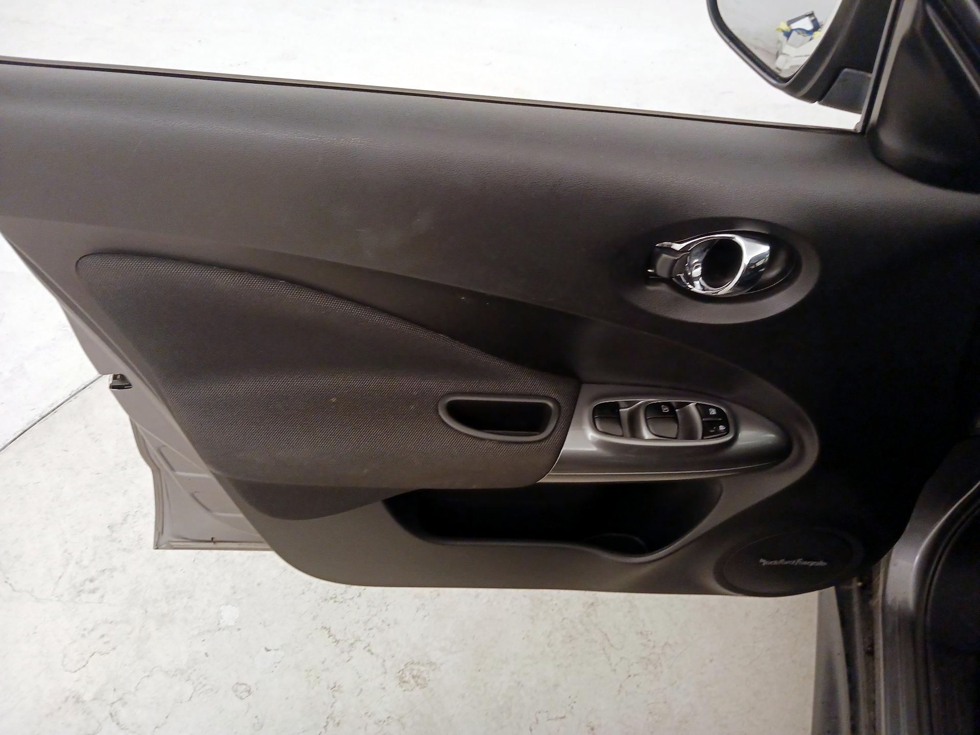 Thumbnail: 2015 Nissan Juke - 12