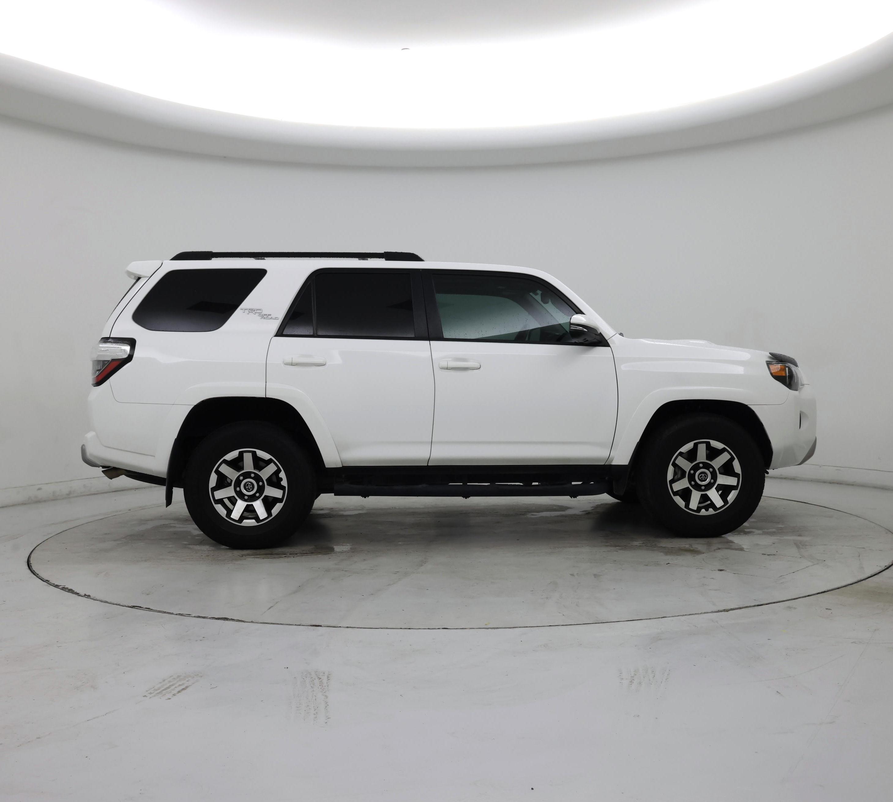 Thumbnail: 2023 Toyota 4Runner - 7