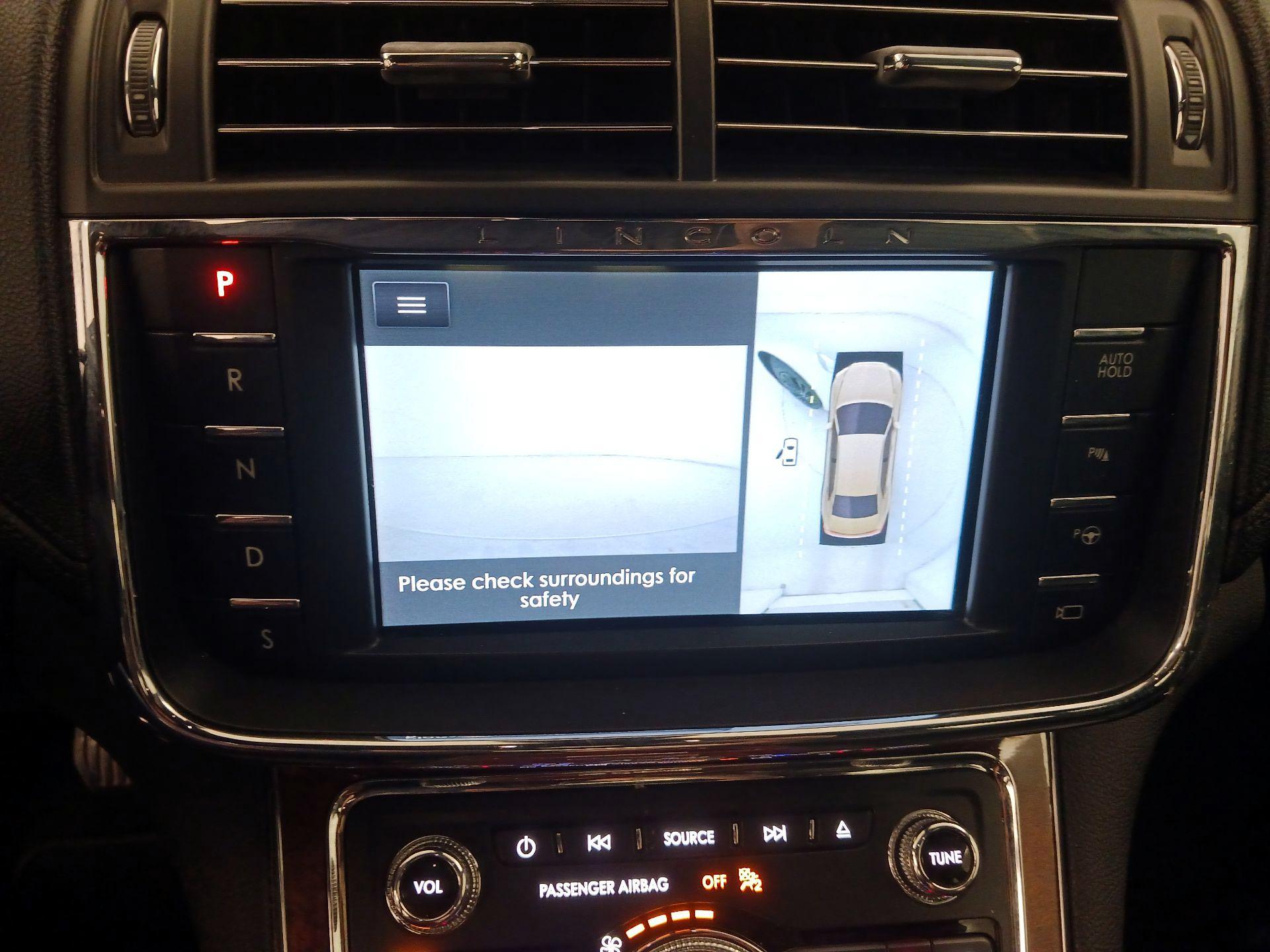 Thumbnail: 2020 Lincoln Continental - 15