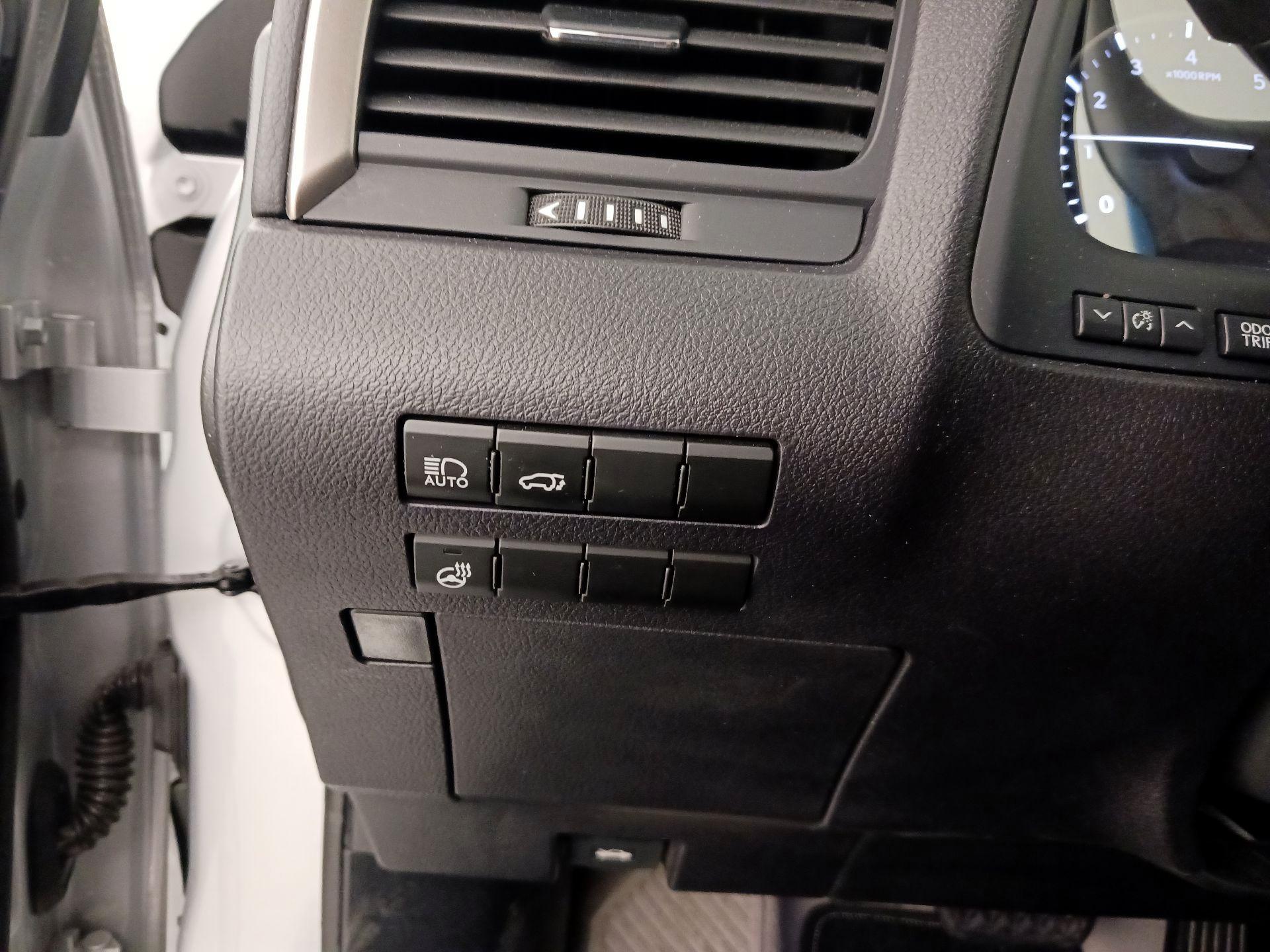 Thumbnail: 2017 Lexus RX - 13