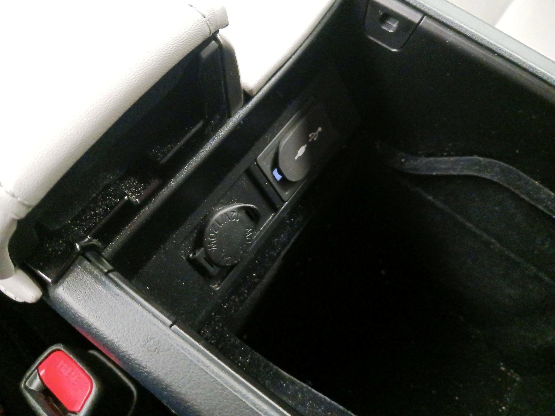 Thumbnail: 2017 Lexus RX - 19