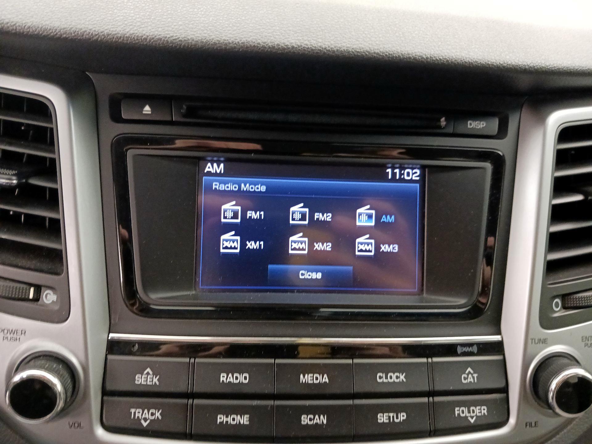 Thumbnail: 2016 Hyundai Tucson - 15