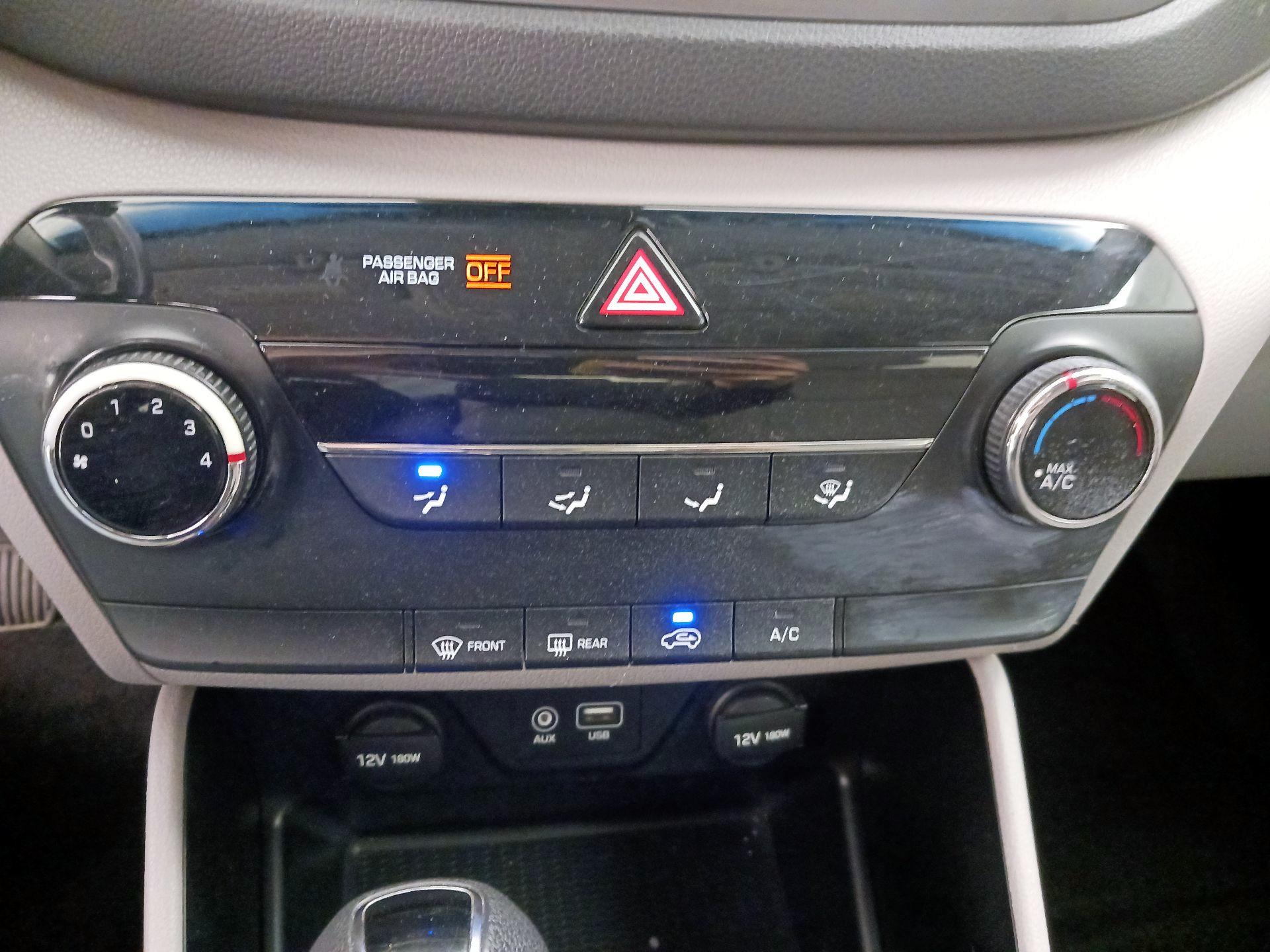 Thumbnail: 2016 Hyundai Tucson - 16