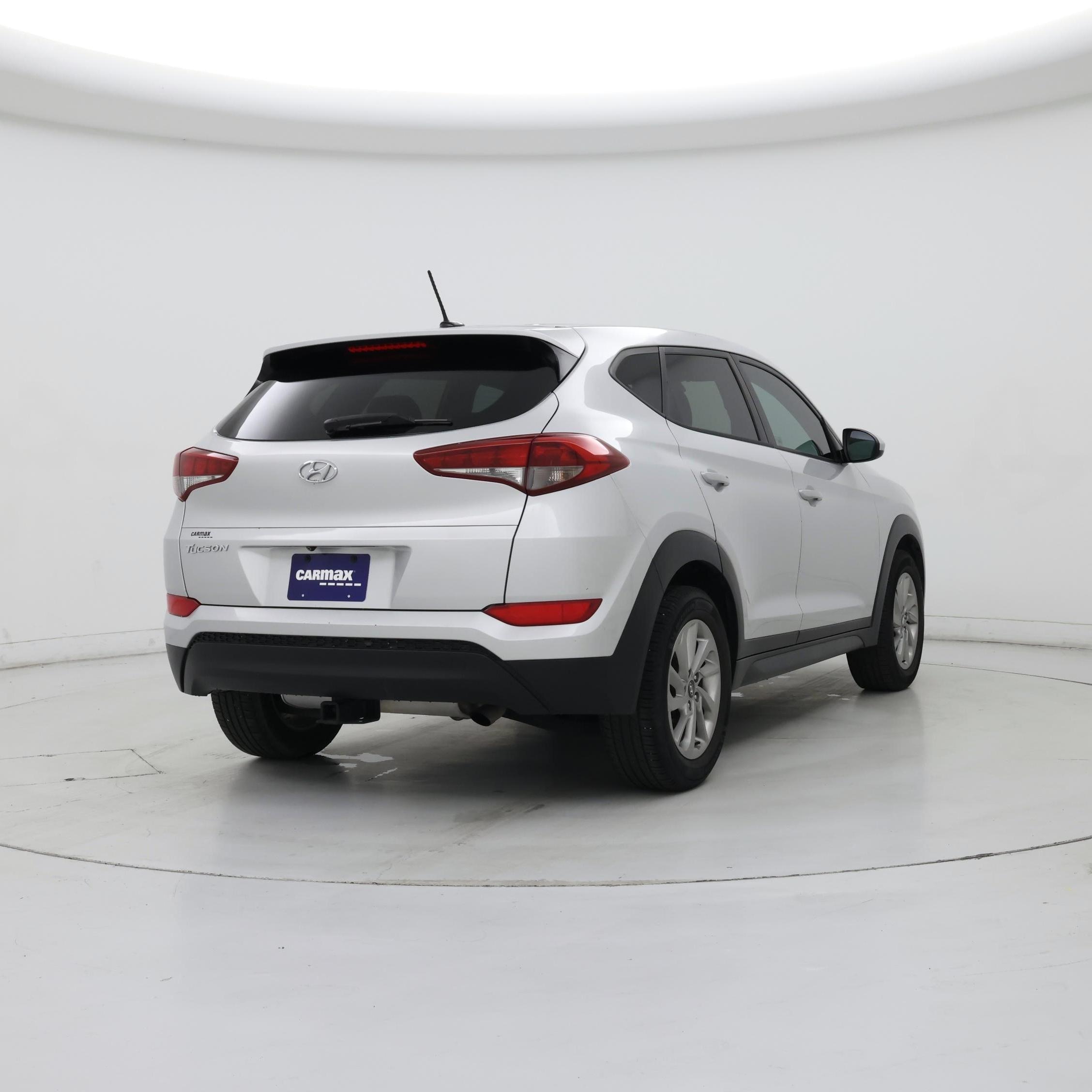 Thumbnail: 2016 Hyundai Tucson - 8