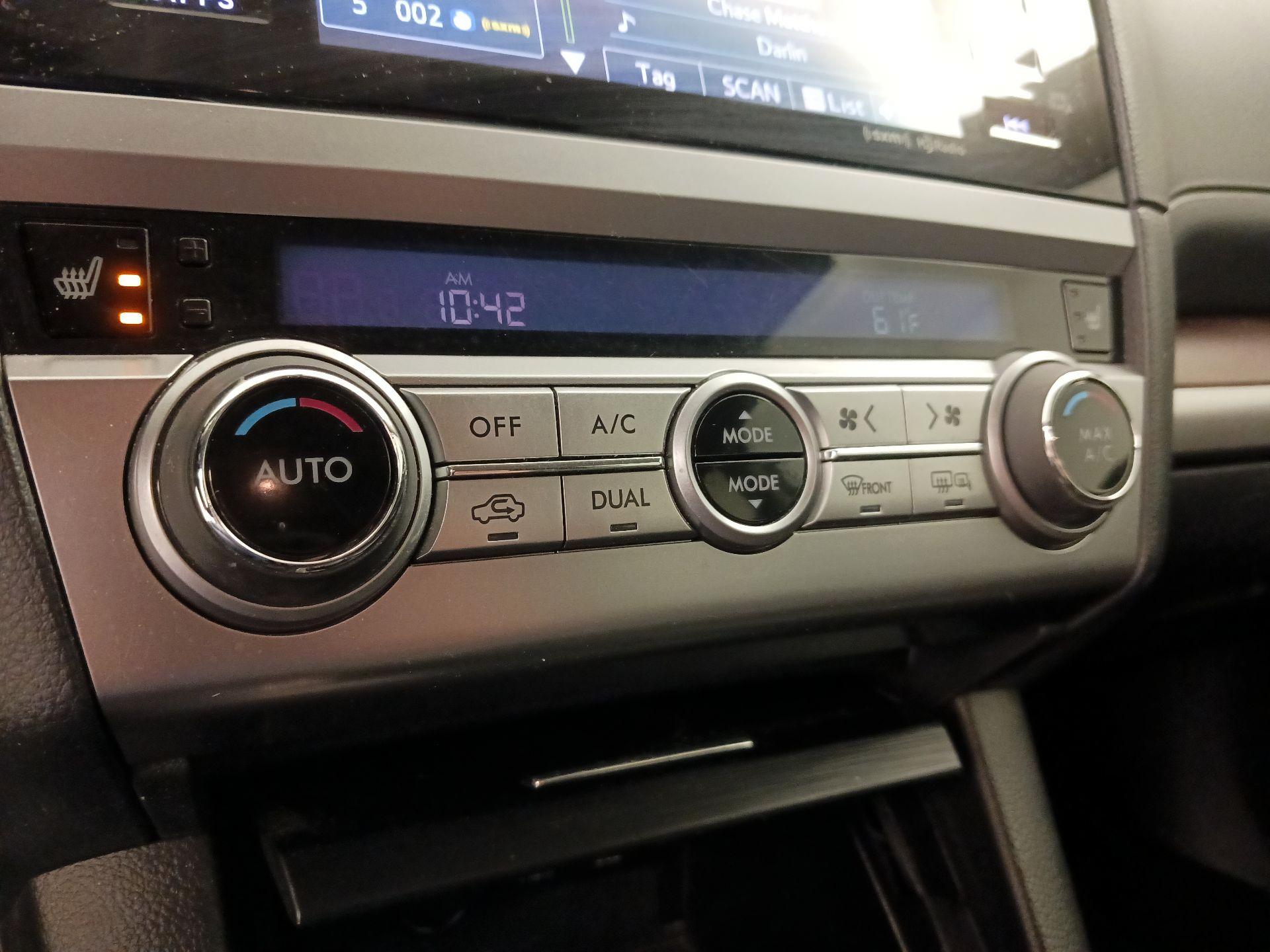 Thumbnail: 2016 Subaru Outback - 16