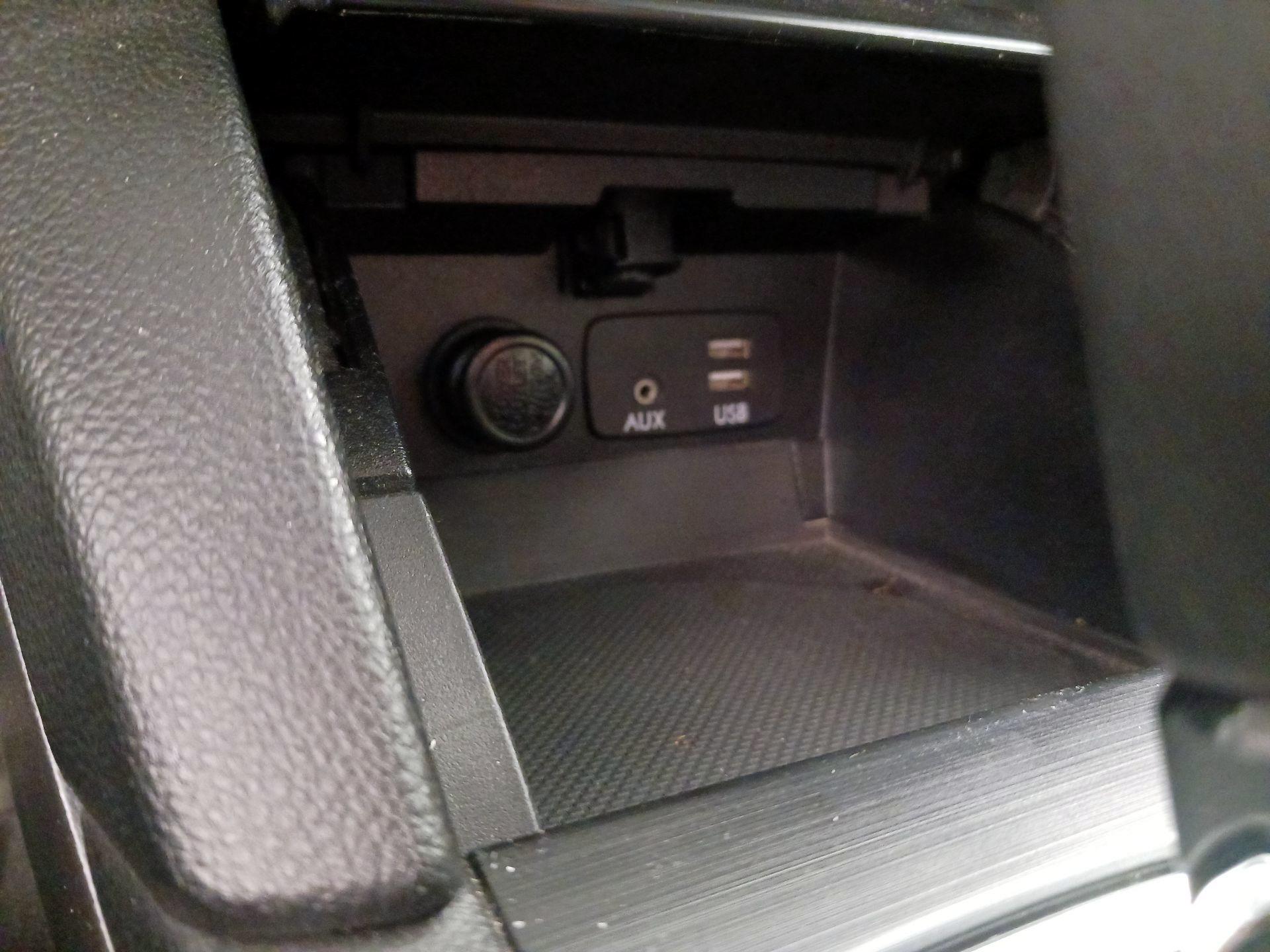 Thumbnail: 2016 Subaru Outback - 18