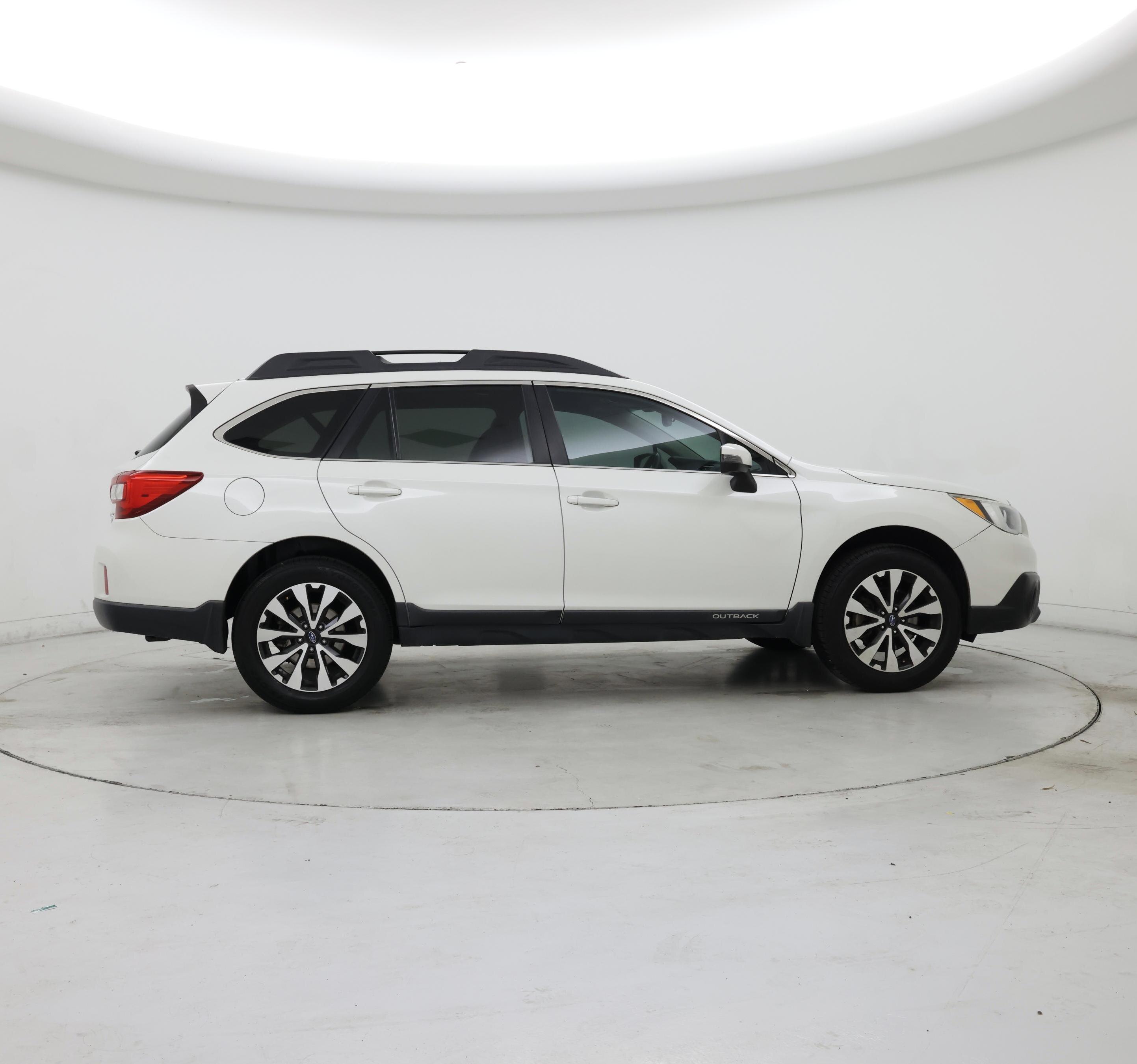 Thumbnail: 2016 Subaru Outback - 7