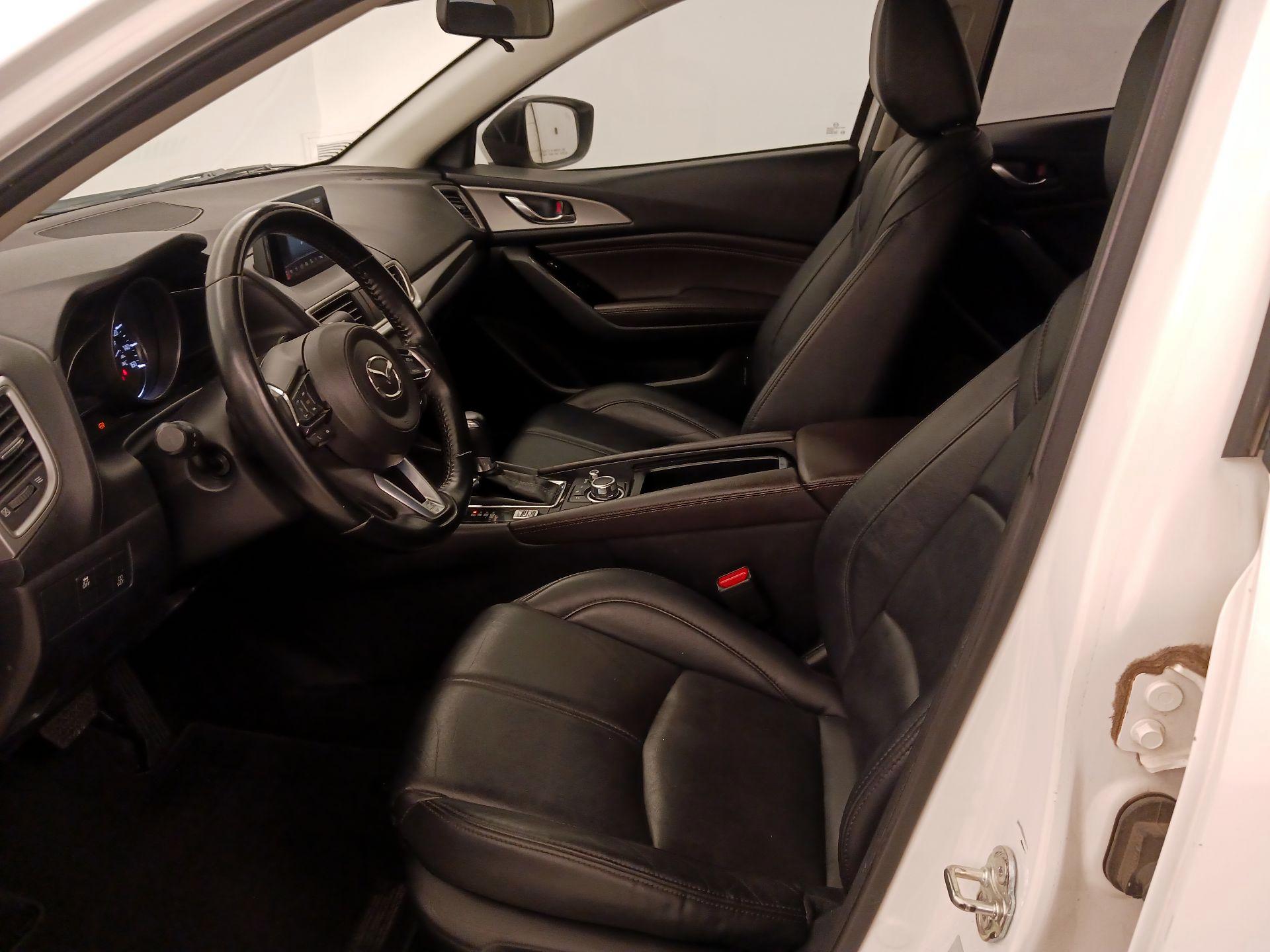 Thumbnail: 2017 Mazda Mazda3 - 11