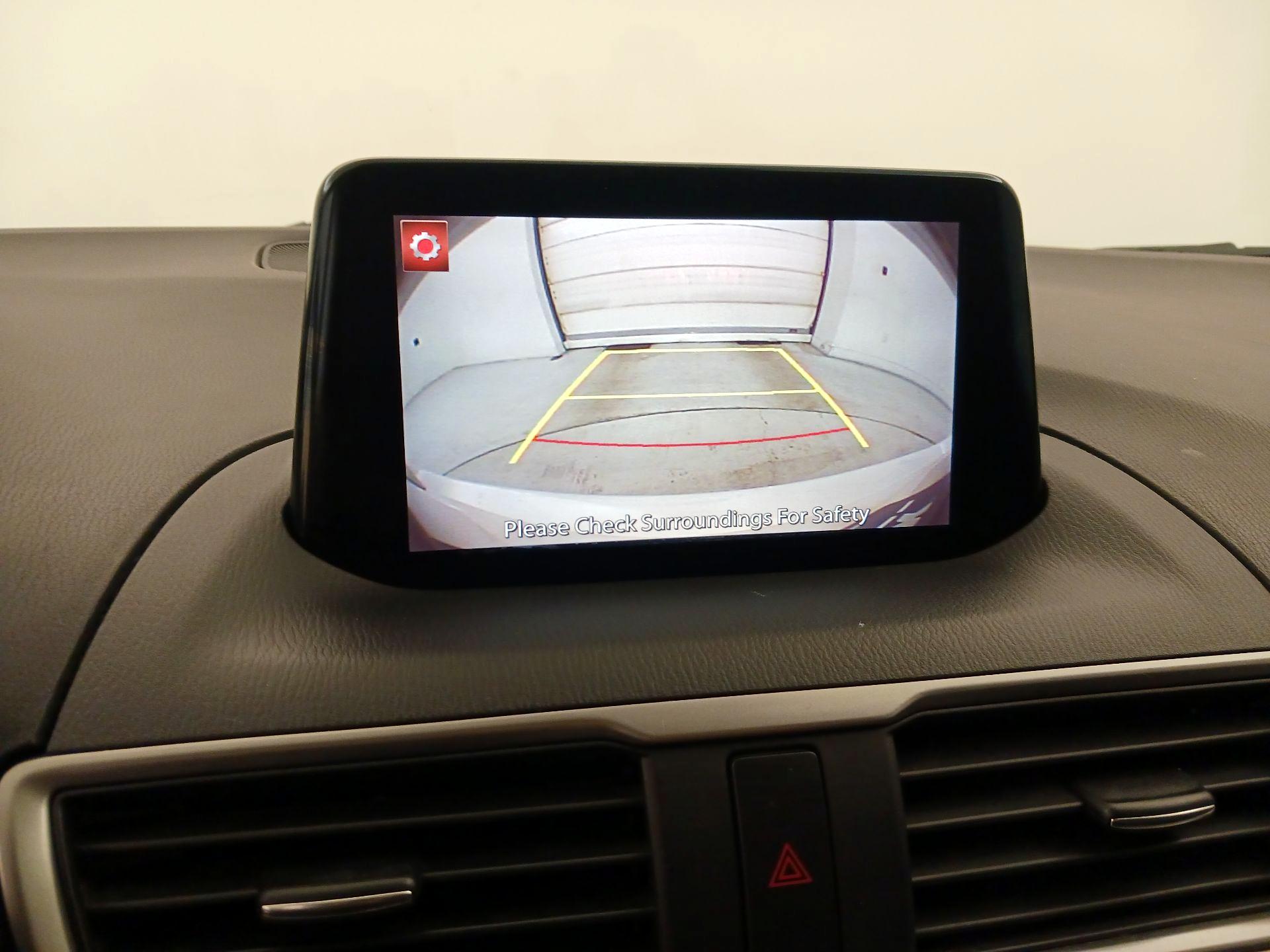 Thumbnail: 2017 Mazda Mazda3 - 15