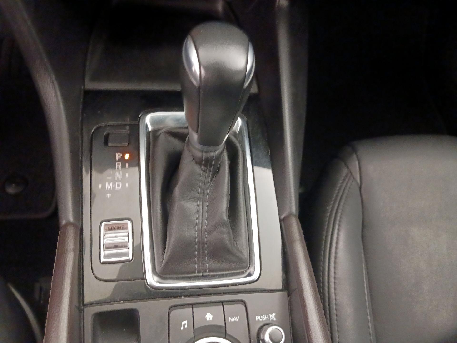 Thumbnail: 2017 Mazda Mazda3 - 18