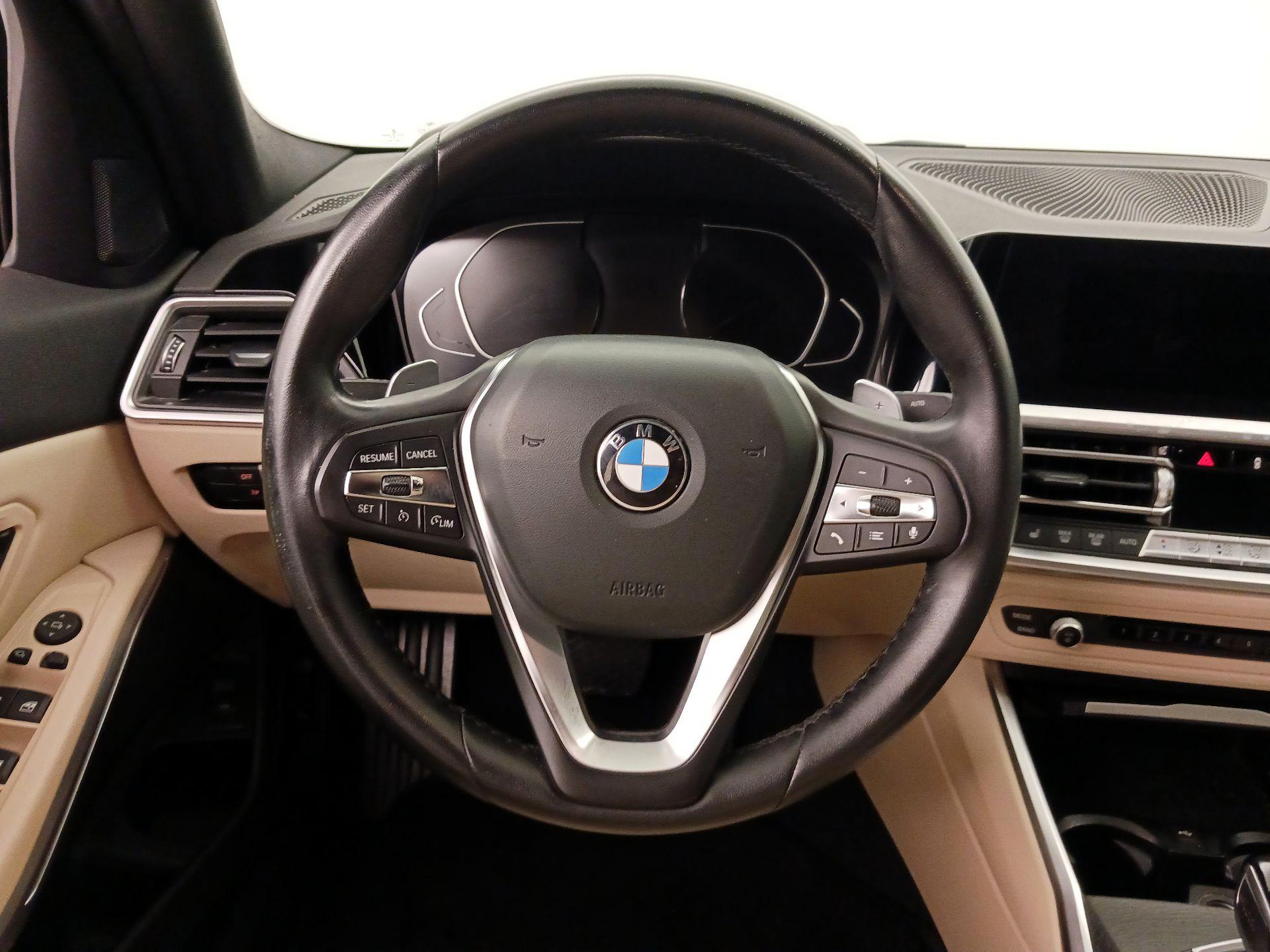 Thumbnail: 2022 BMW 3 Series - 10