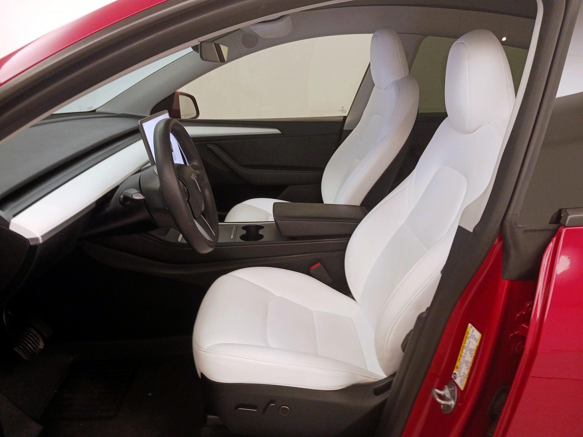 Thumbnail: 2023 Tesla Model Y - 11