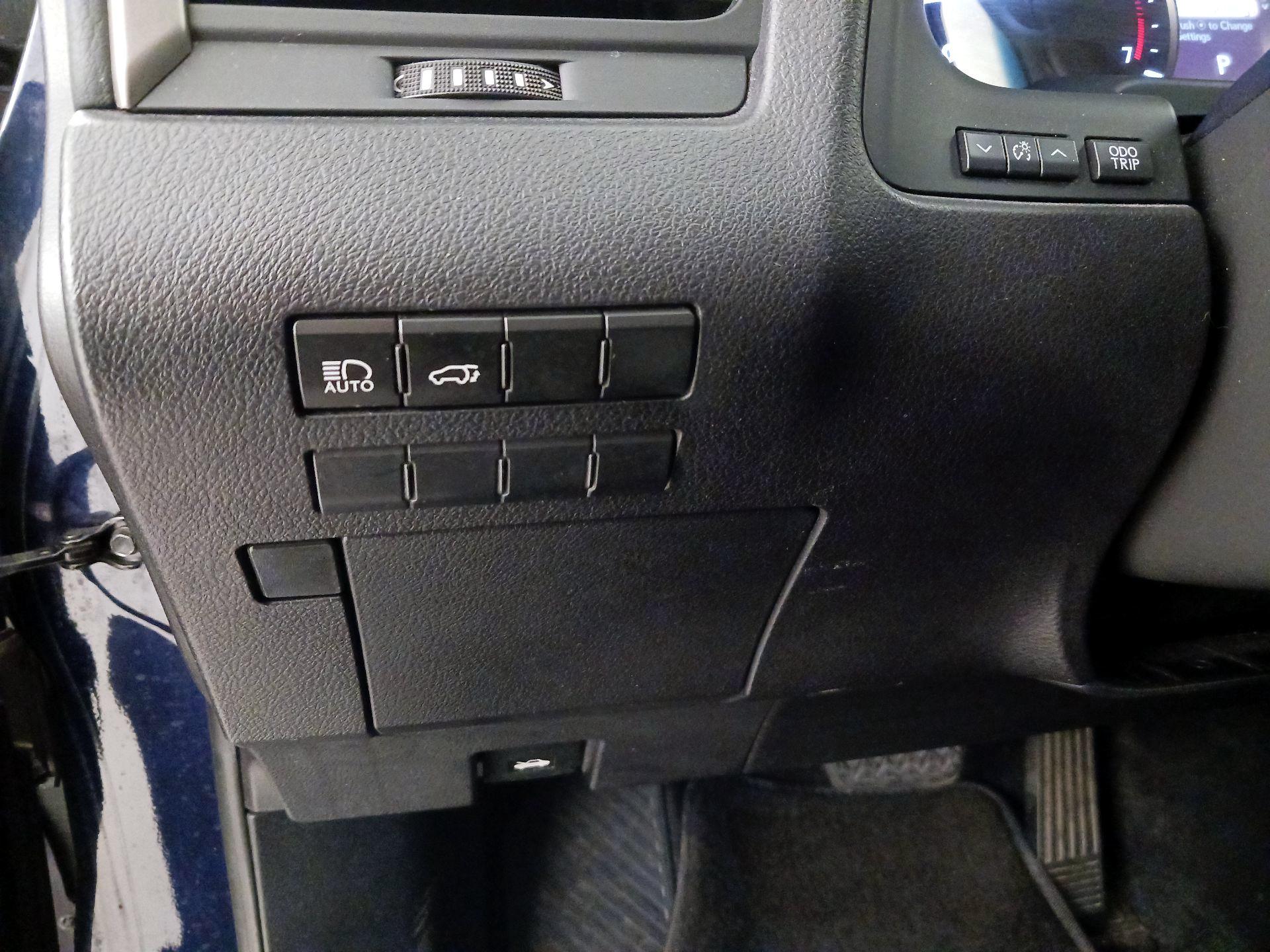 Thumbnail: 2017 Lexus RX - 13