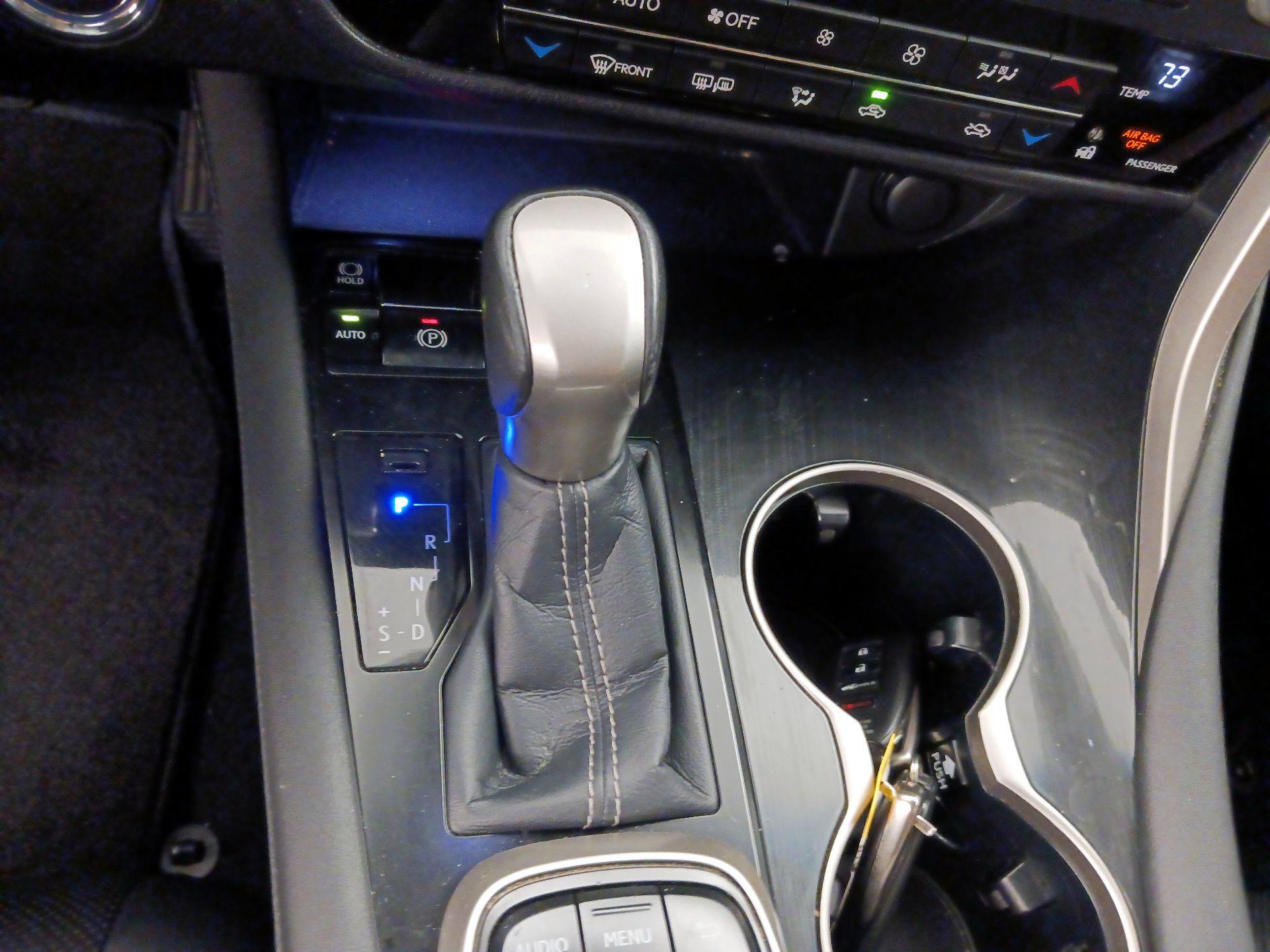 Thumbnail: 2017 Lexus RX - 17