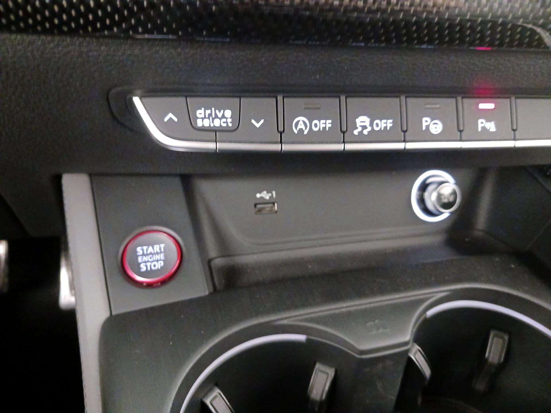 Thumbnail: 2019 Audi S5 - 19