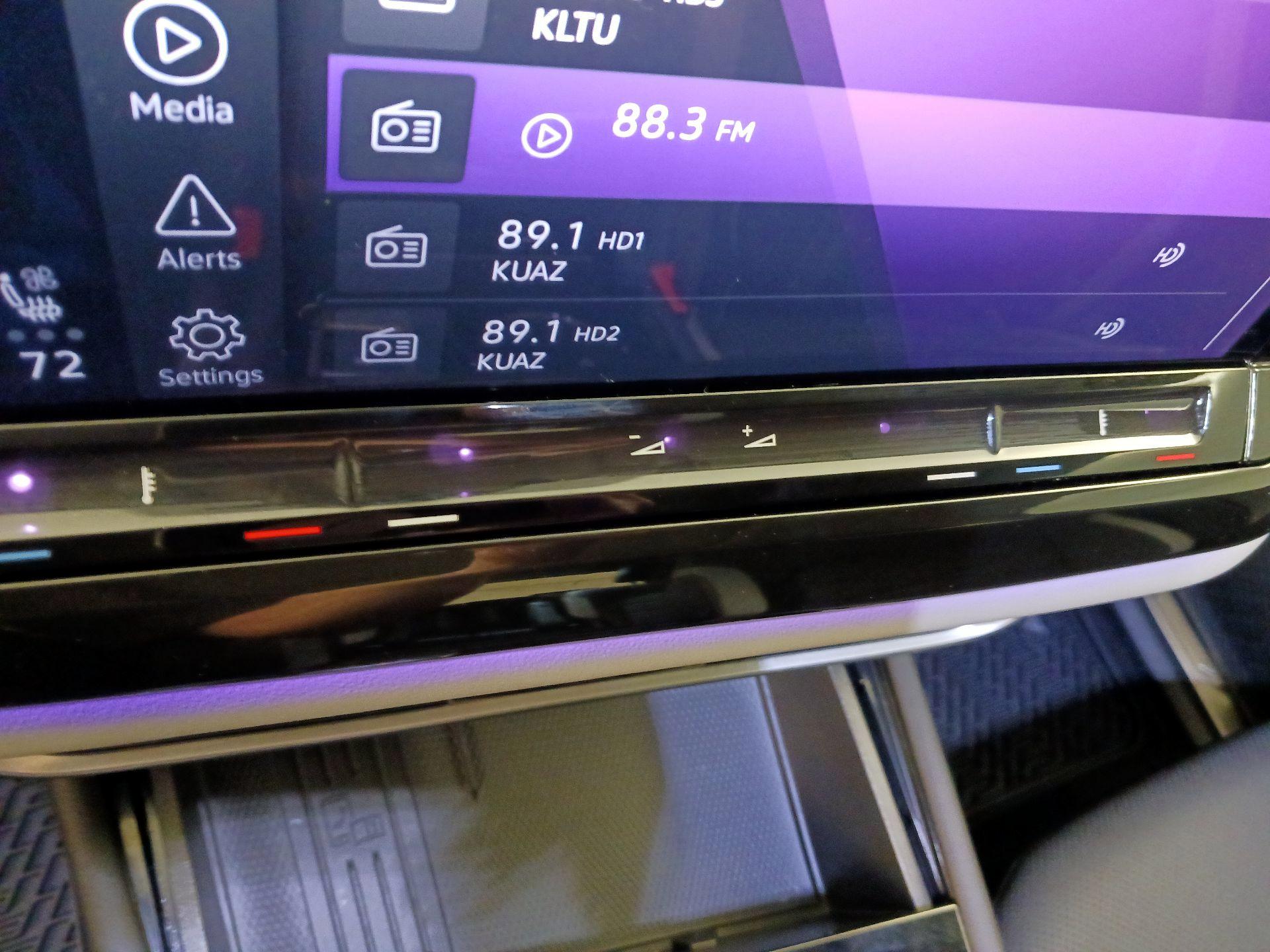 Thumbnail: 2025 Volkswagen Atlas - 16