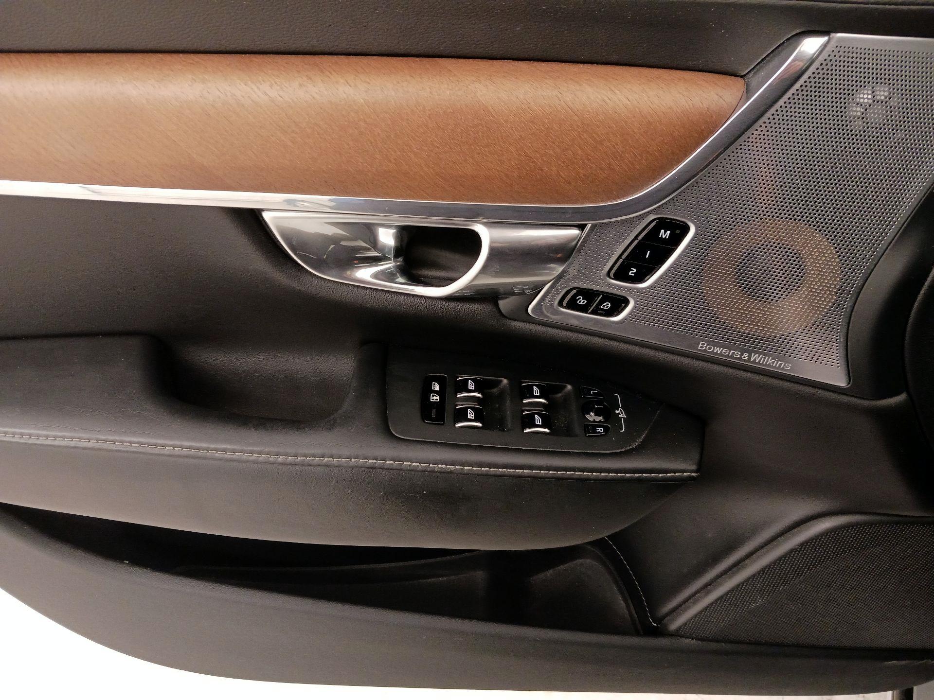 Thumbnail: 2019 Volvo S90 - 12