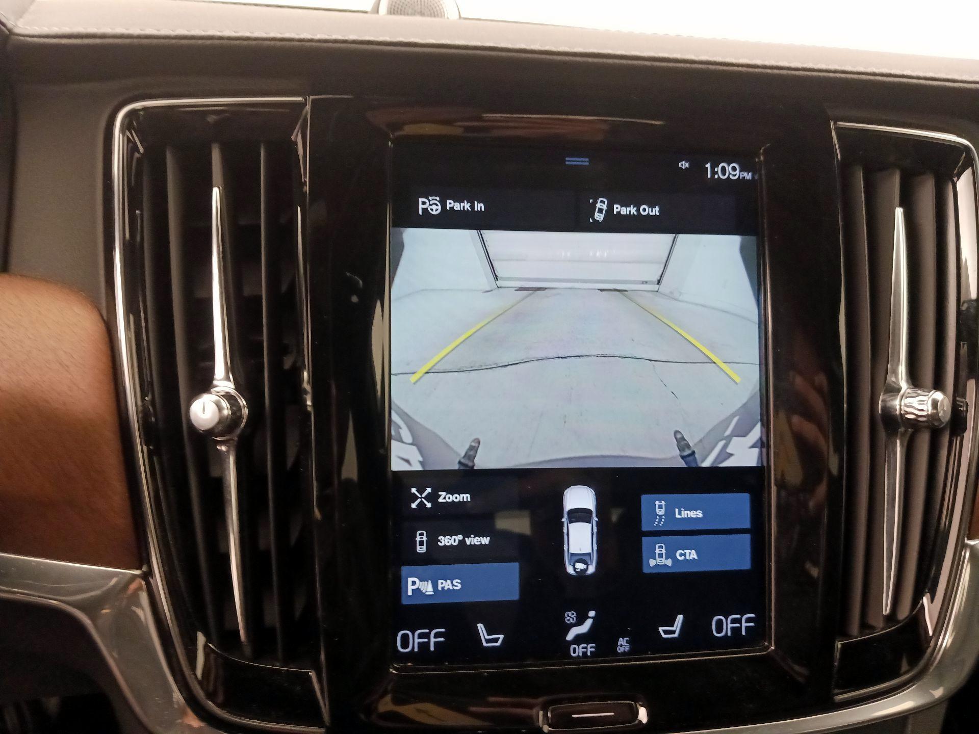 Thumbnail: 2019 Volvo S90 - 15