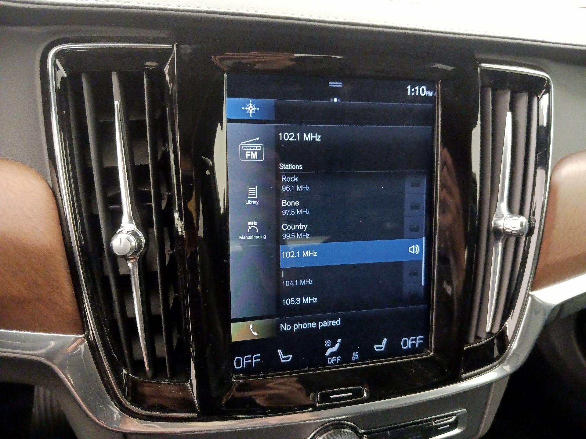 Thumbnail: 2019 Volvo S90 - 16