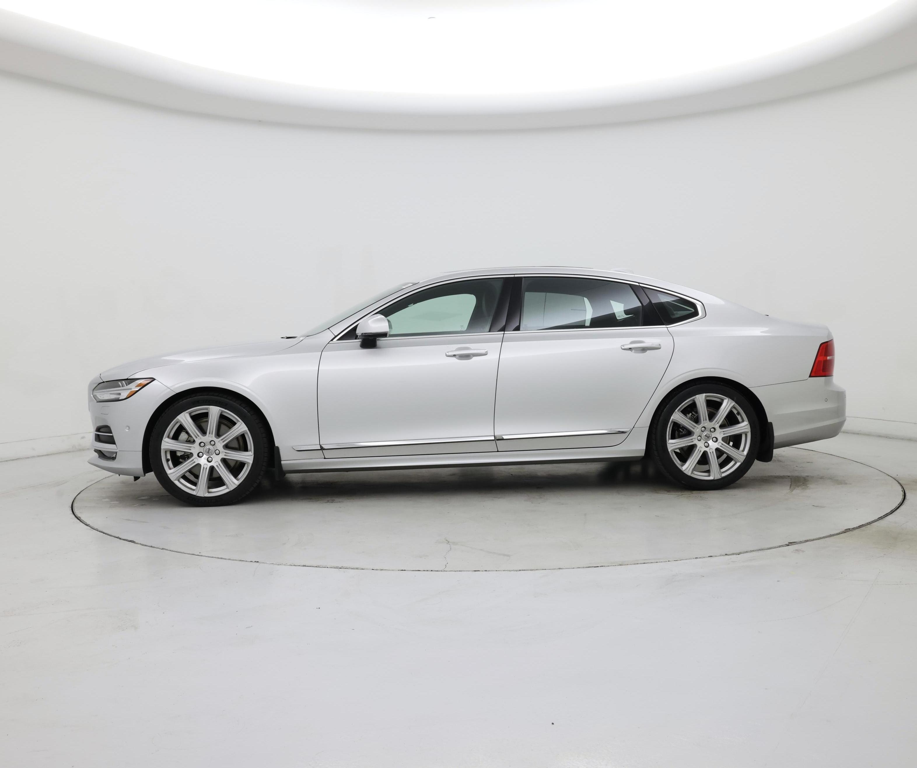 Thumbnail: 2019 Volvo S90 - 3