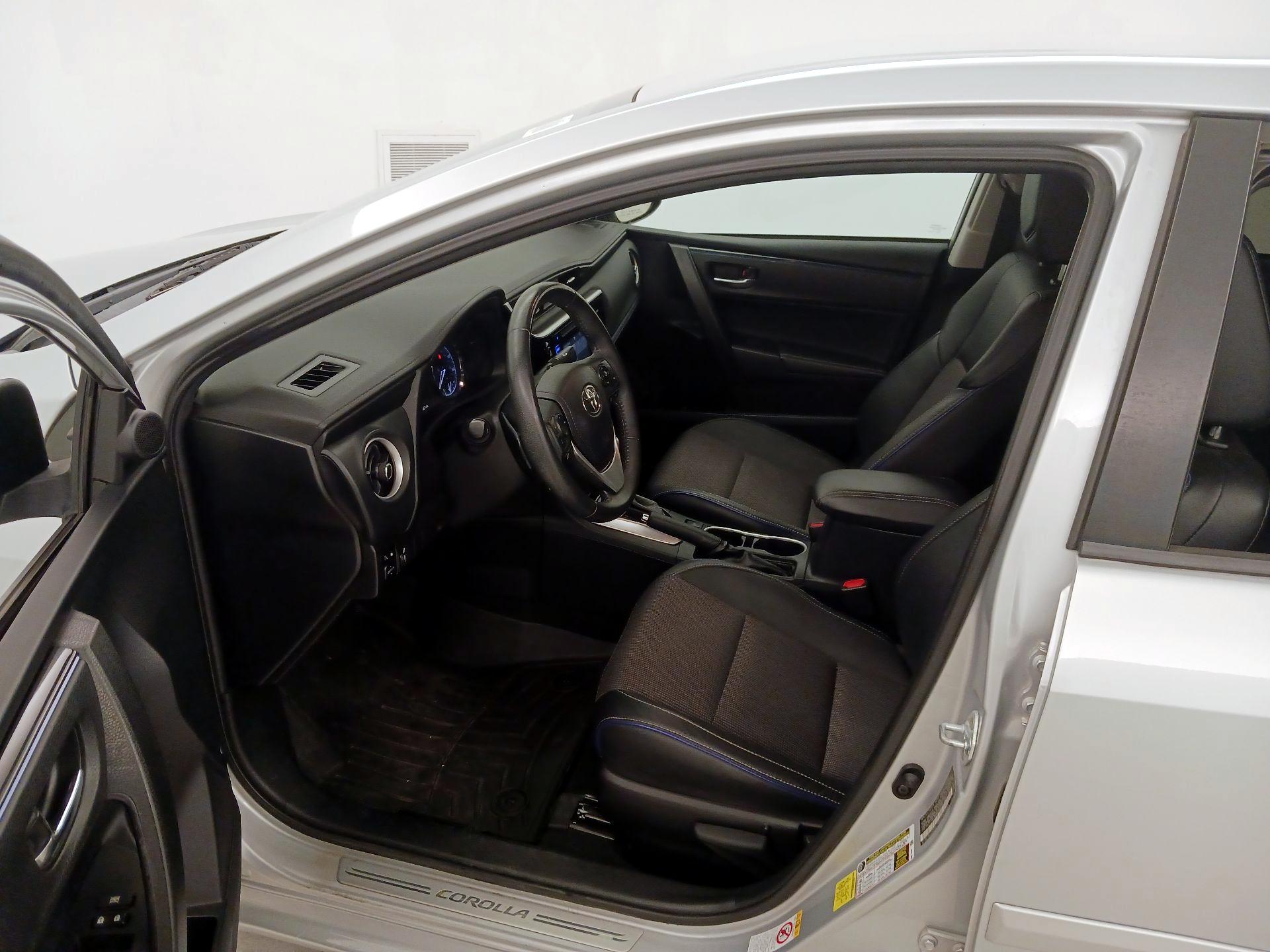 Thumbnail: 2017 Toyota Corolla - 11