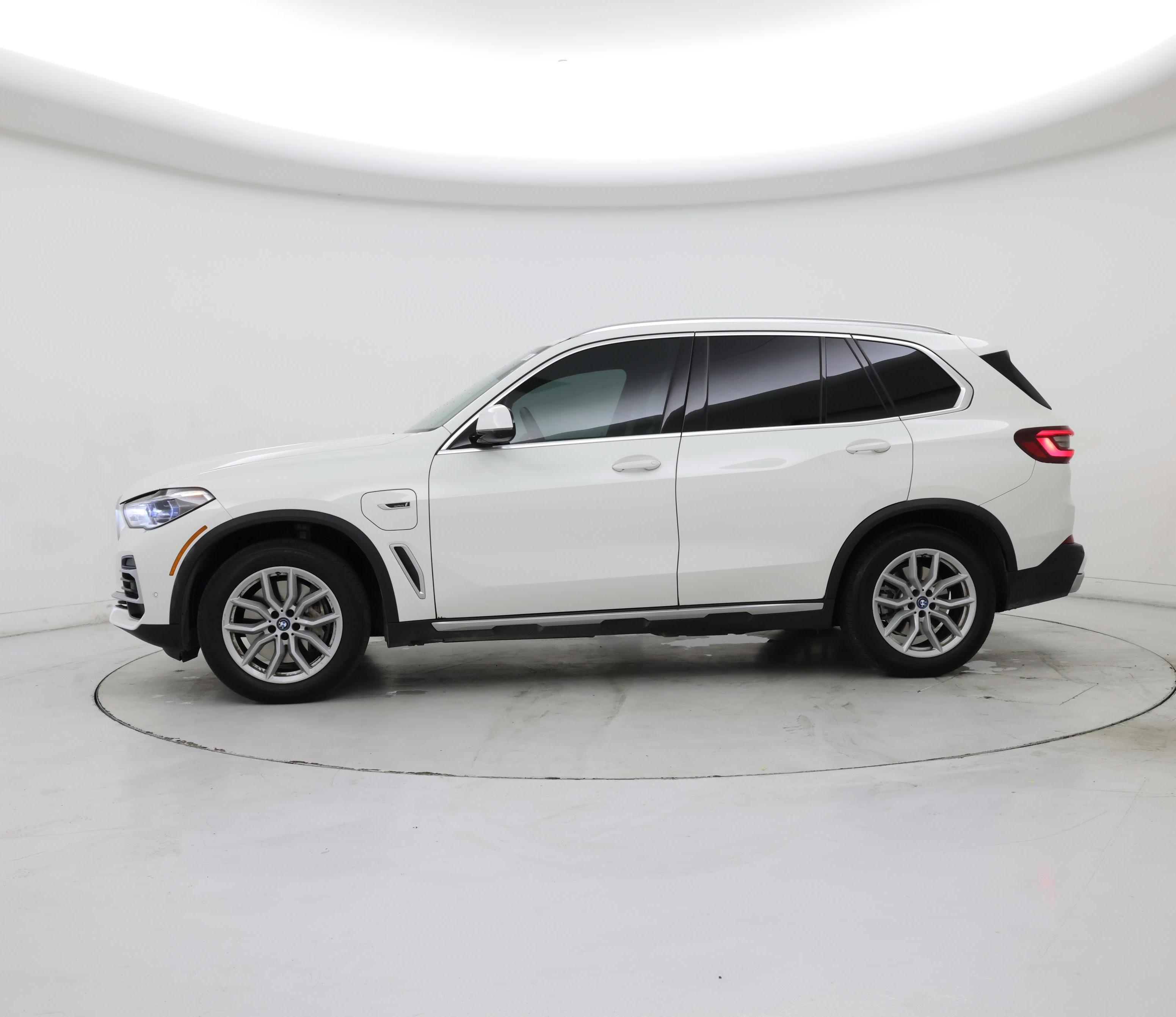 Thumbnail: 2023 BMW X5 - 3