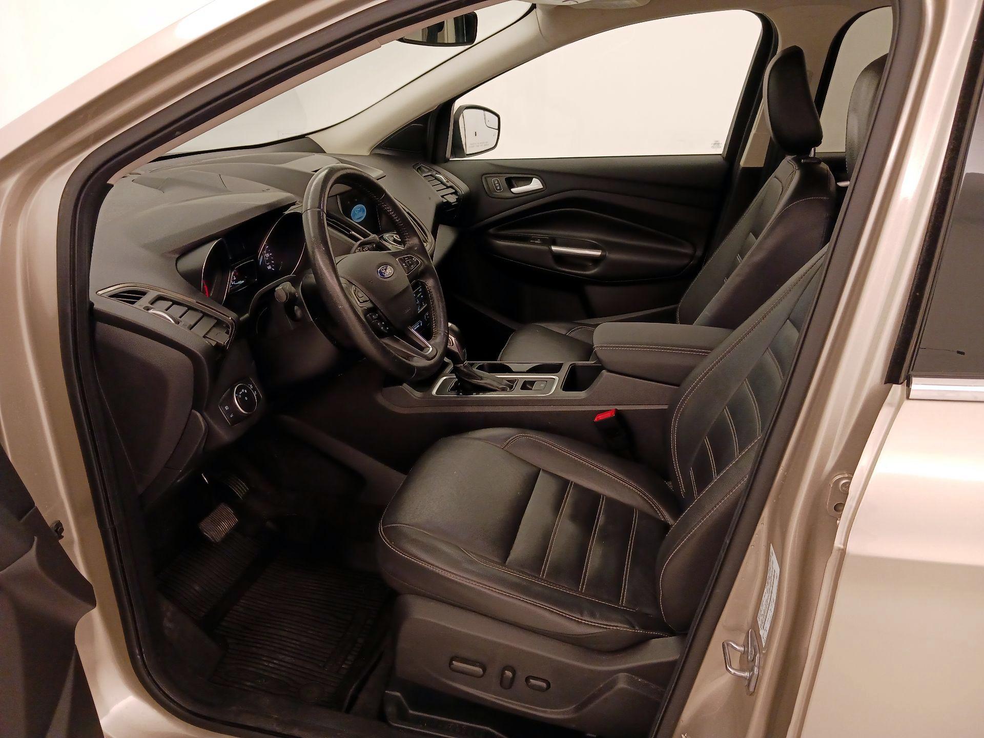 Thumbnail: 2018 Ford Escape - 11